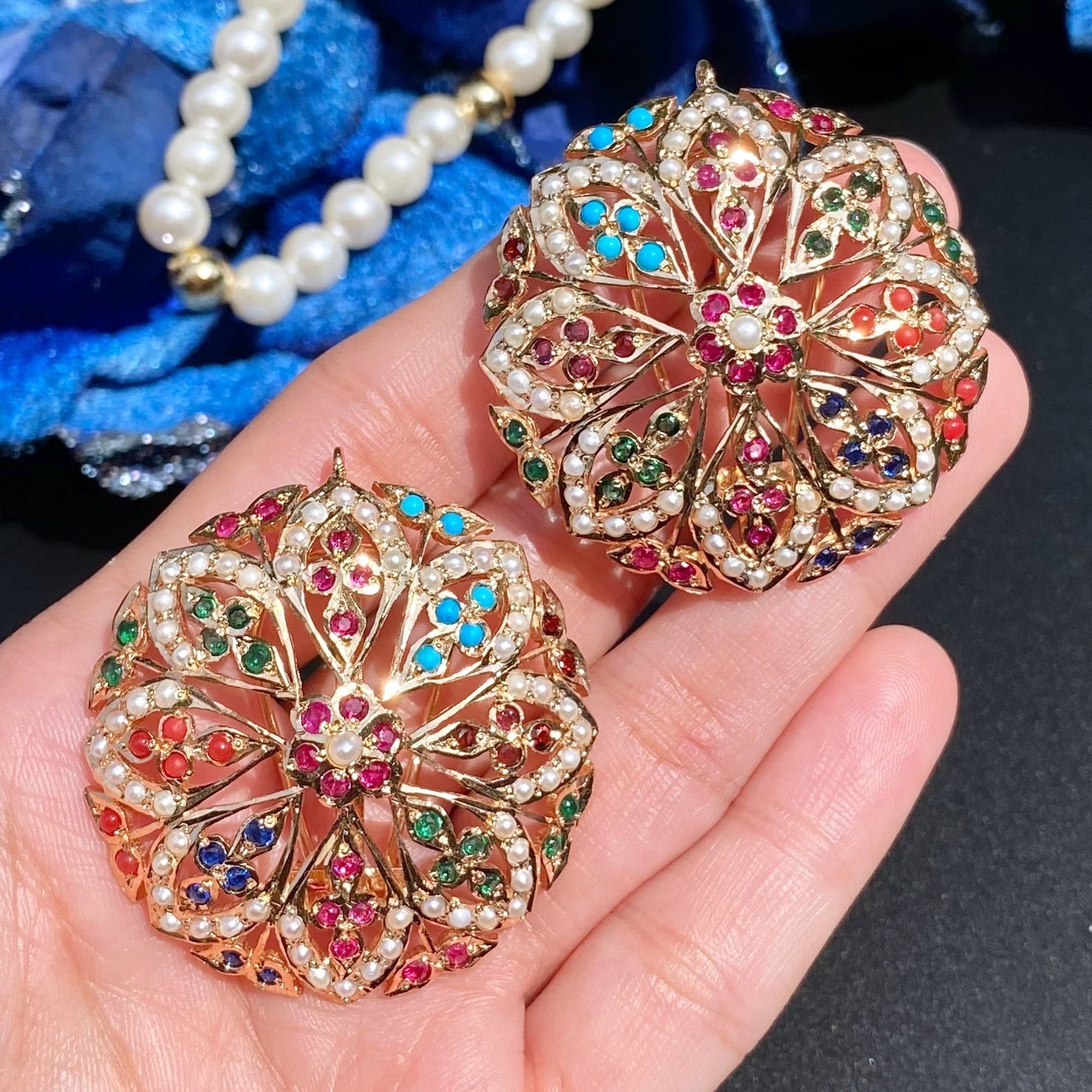 fashion stud earrings