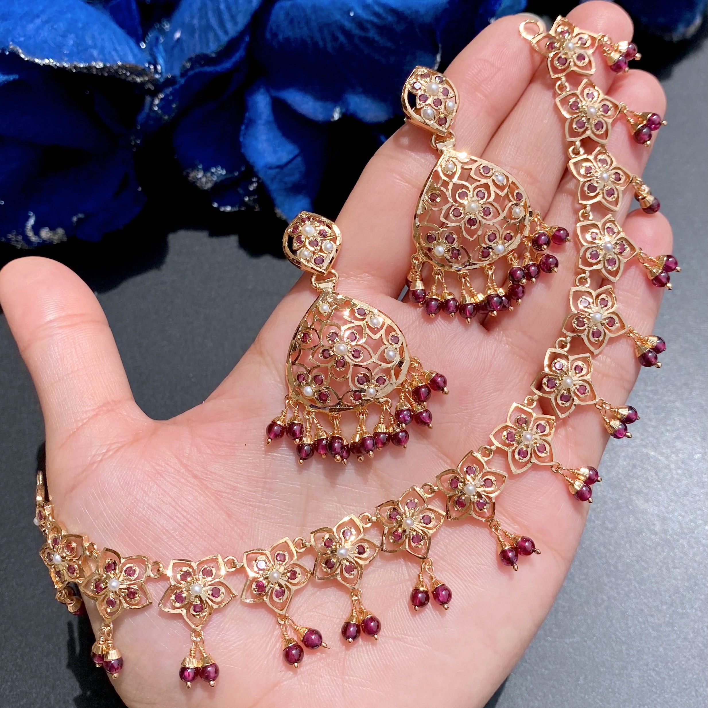 minimal garnet necklace set