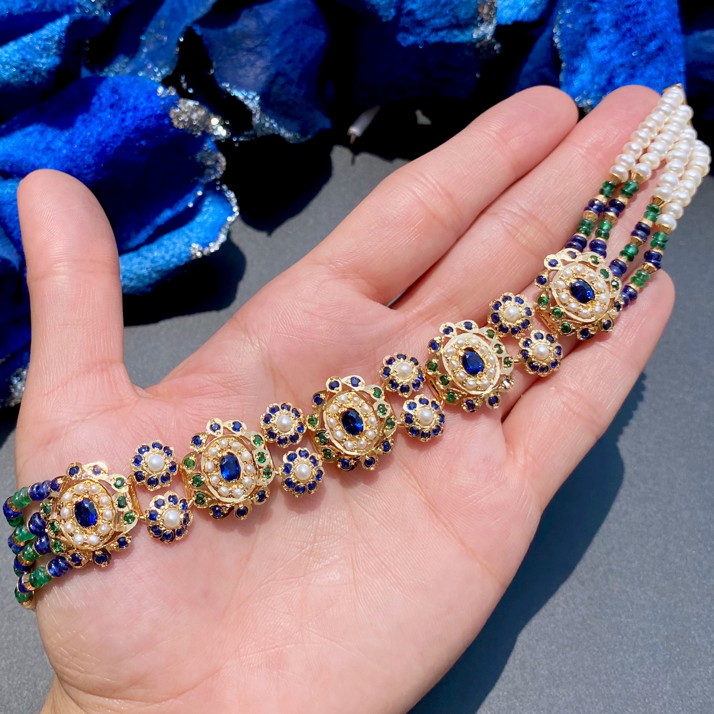 sophisticated choker design