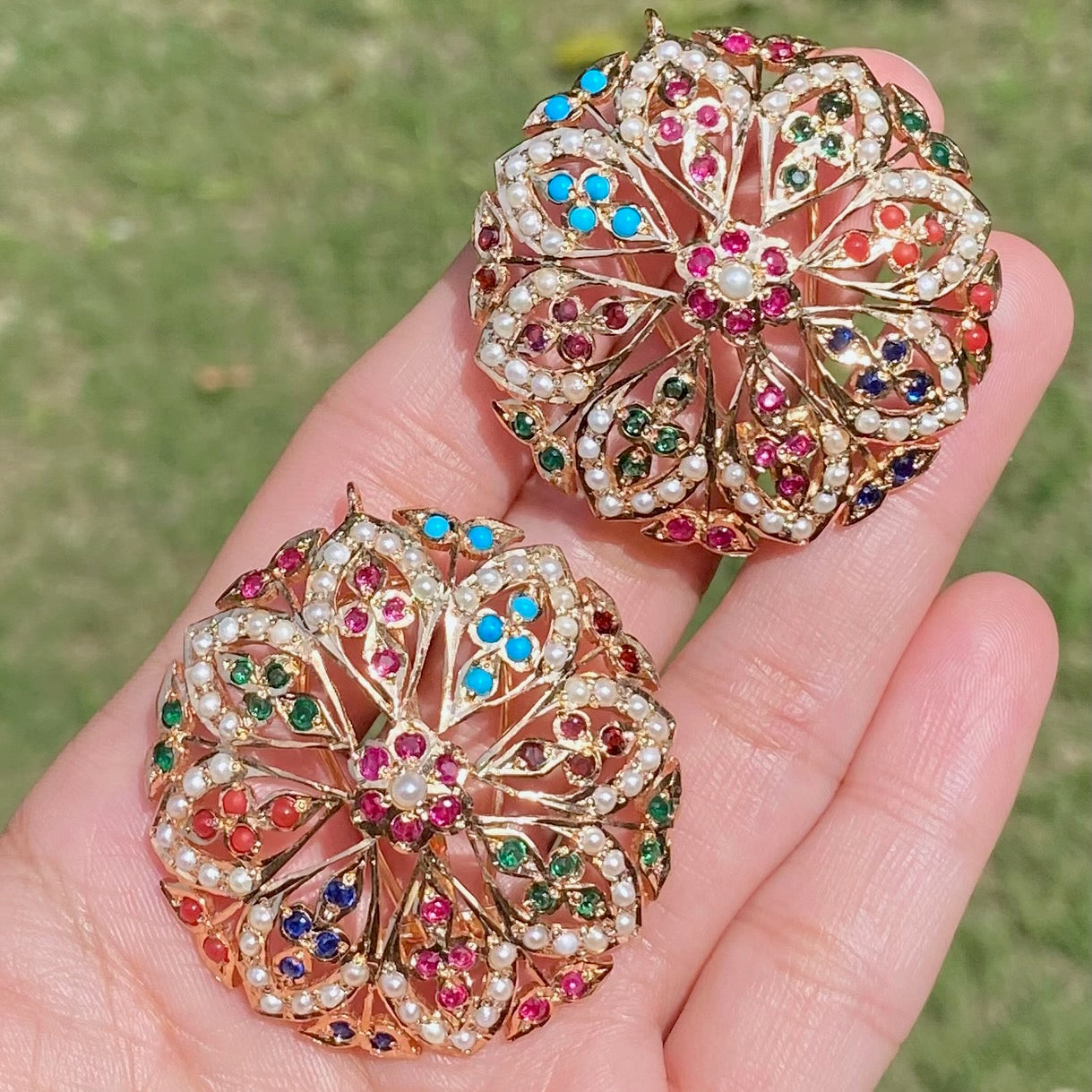 fashion stud earrings