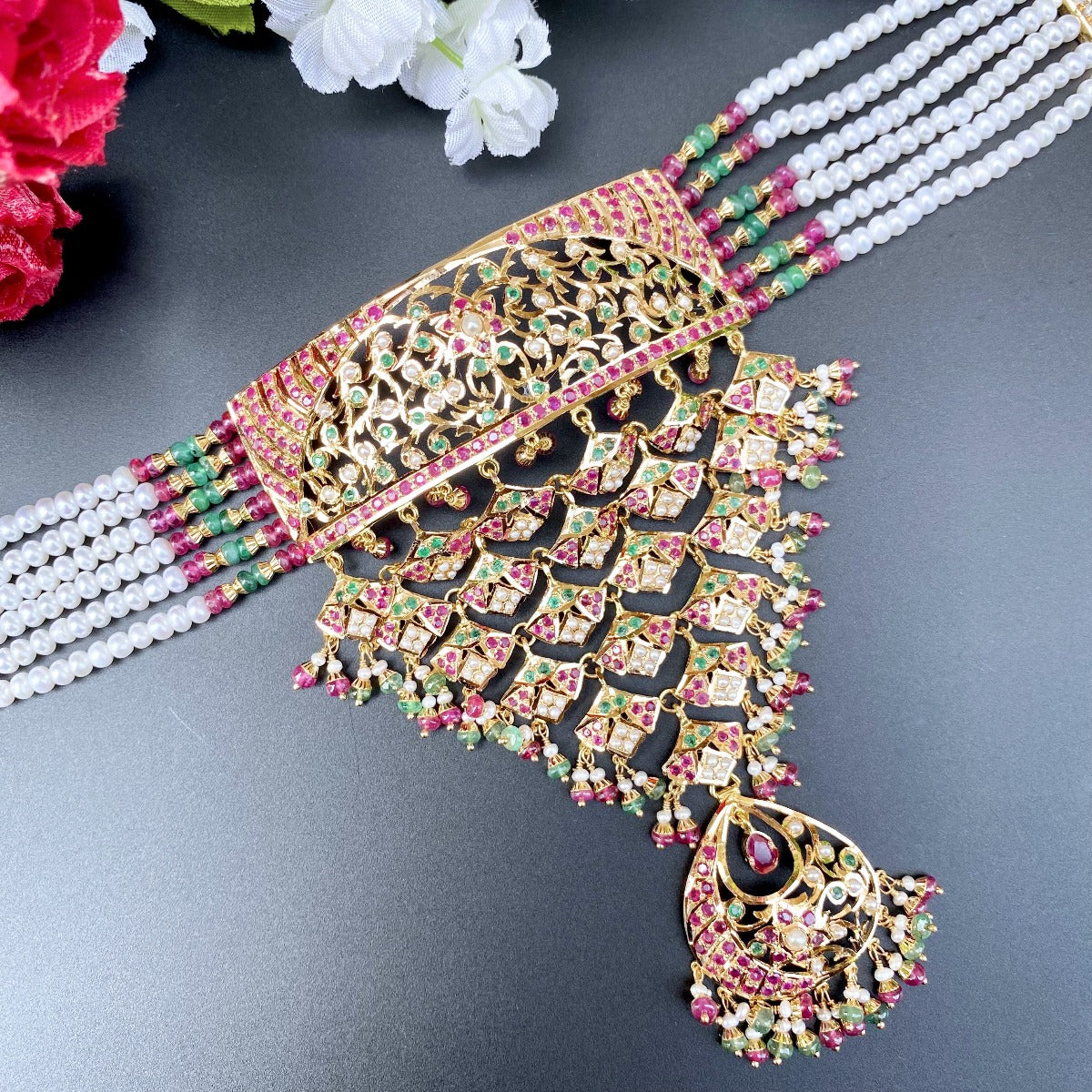 bridal indian choker in gold tanishq