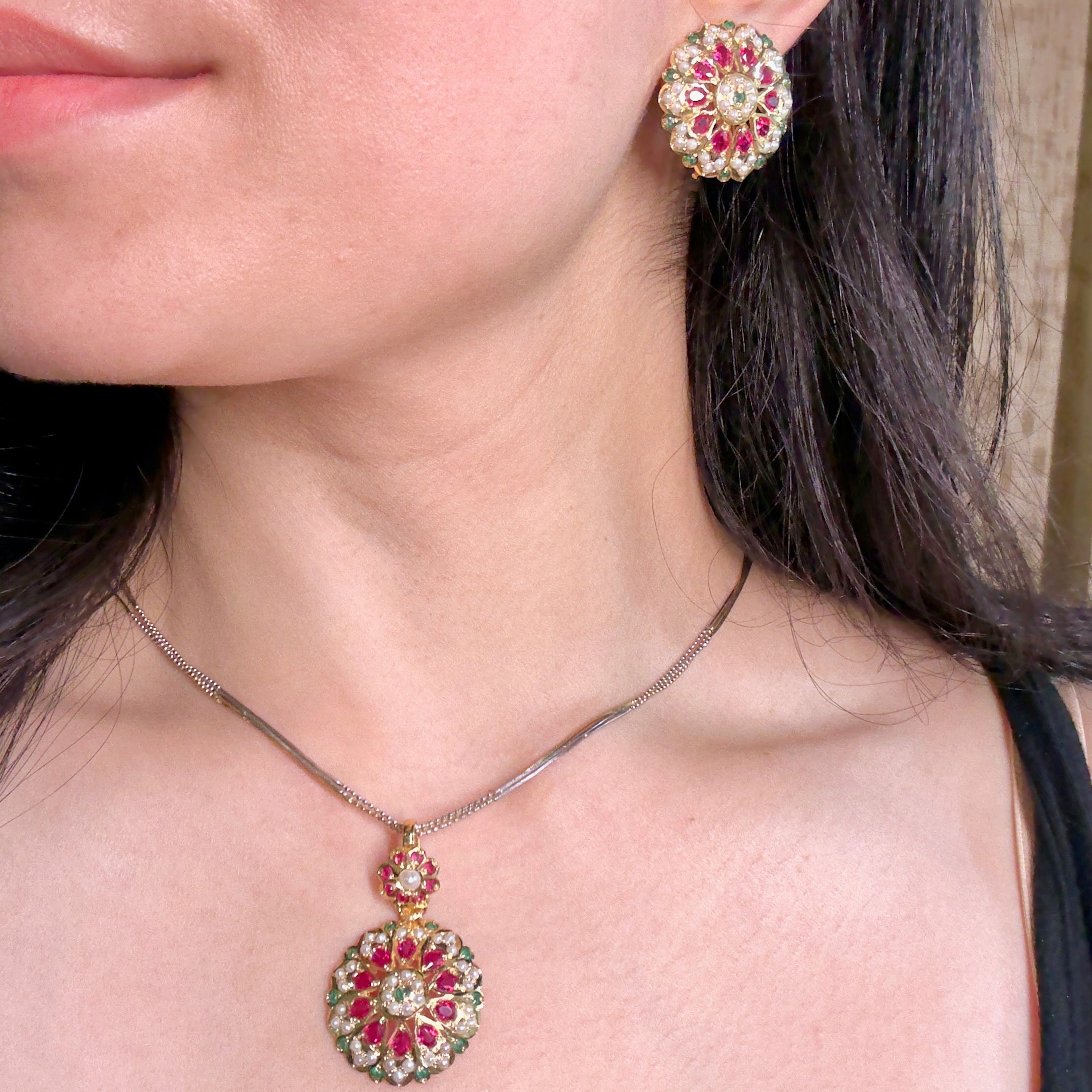 festive wear indian pendant