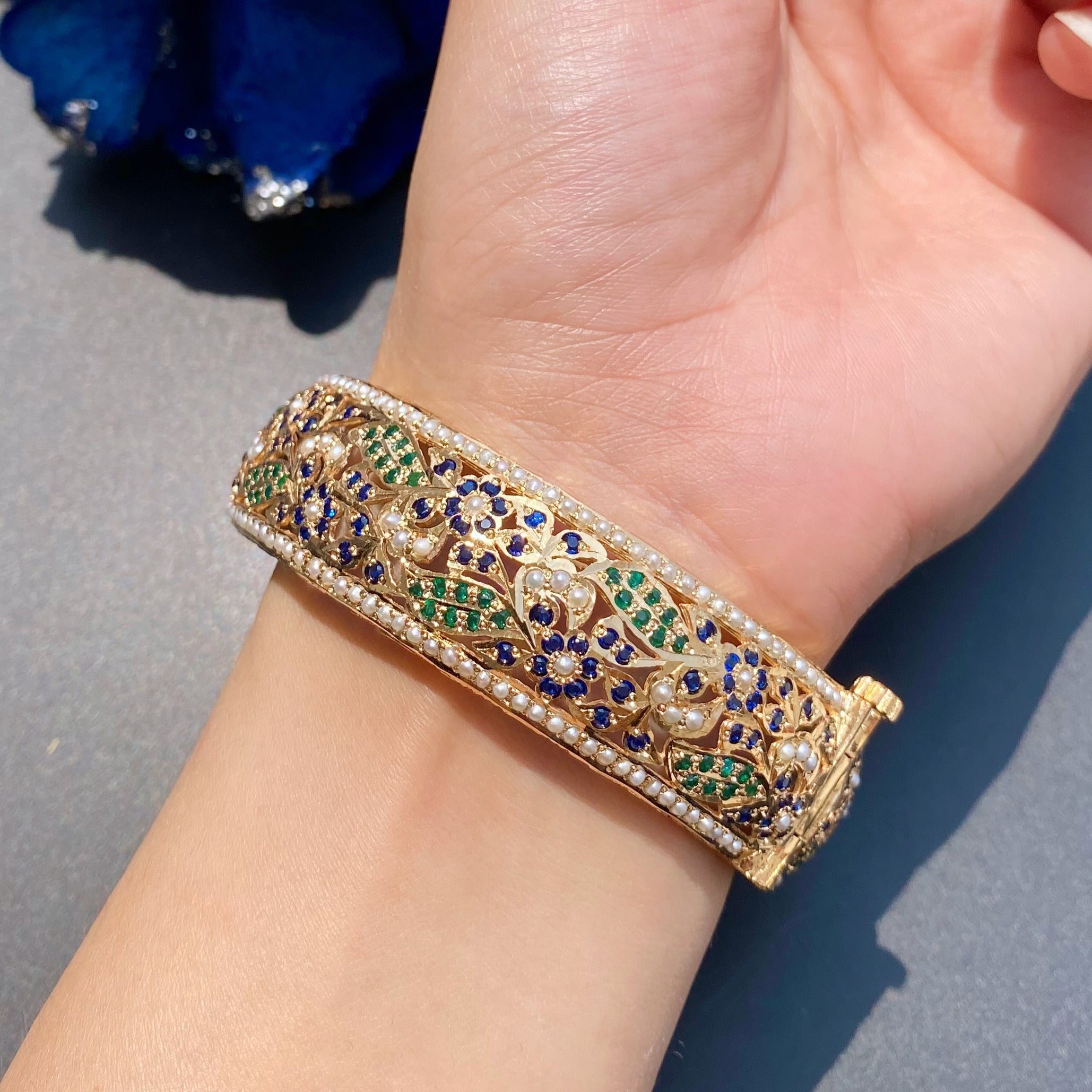 pakistani stone bangles