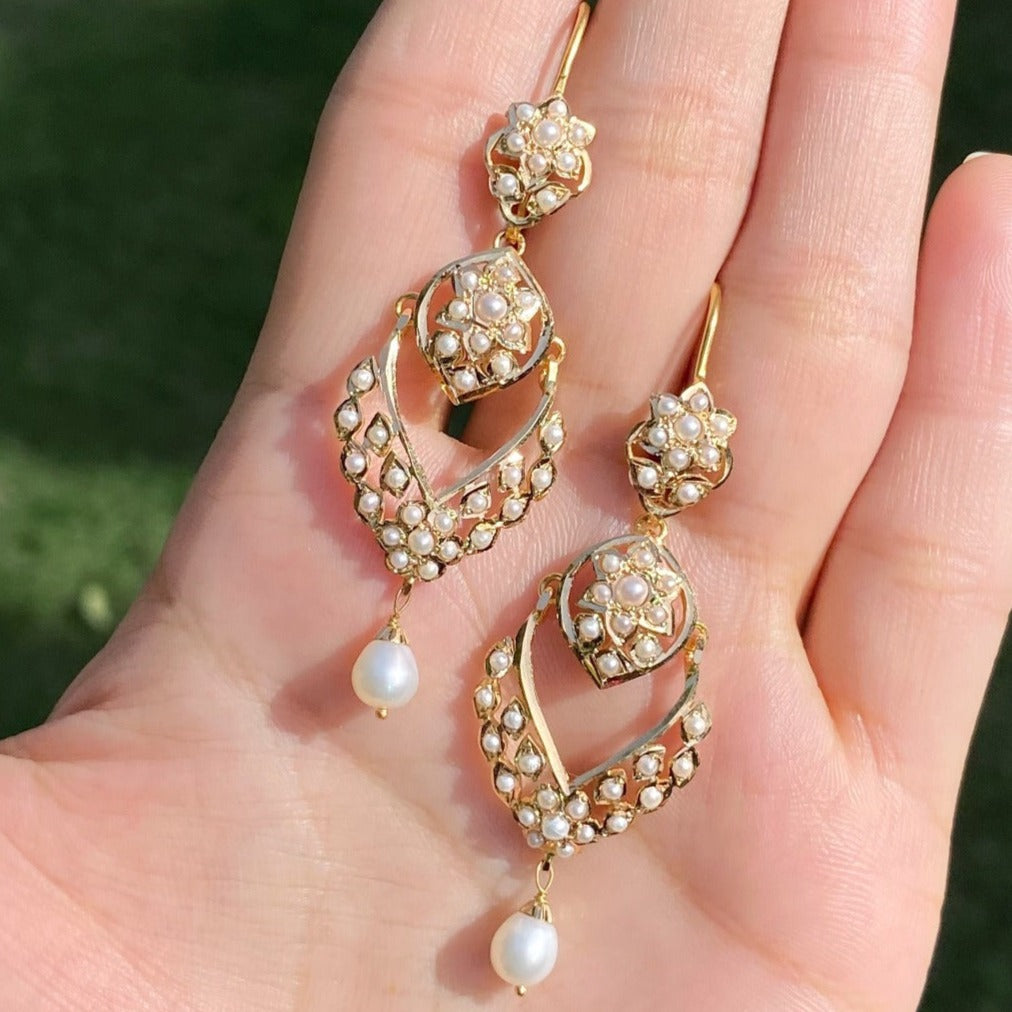22k gold hook chandbali earrings set with pearls for women