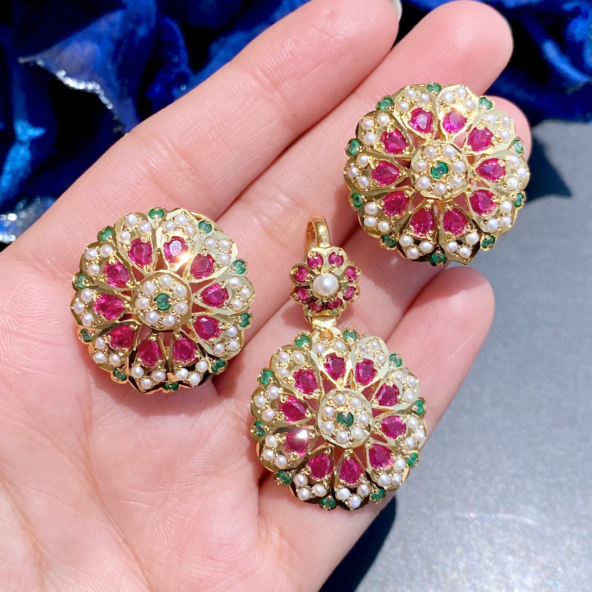 festive wear indian pendant