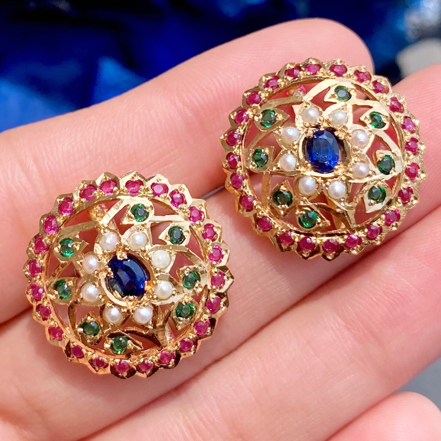 round pakistani stud earrings