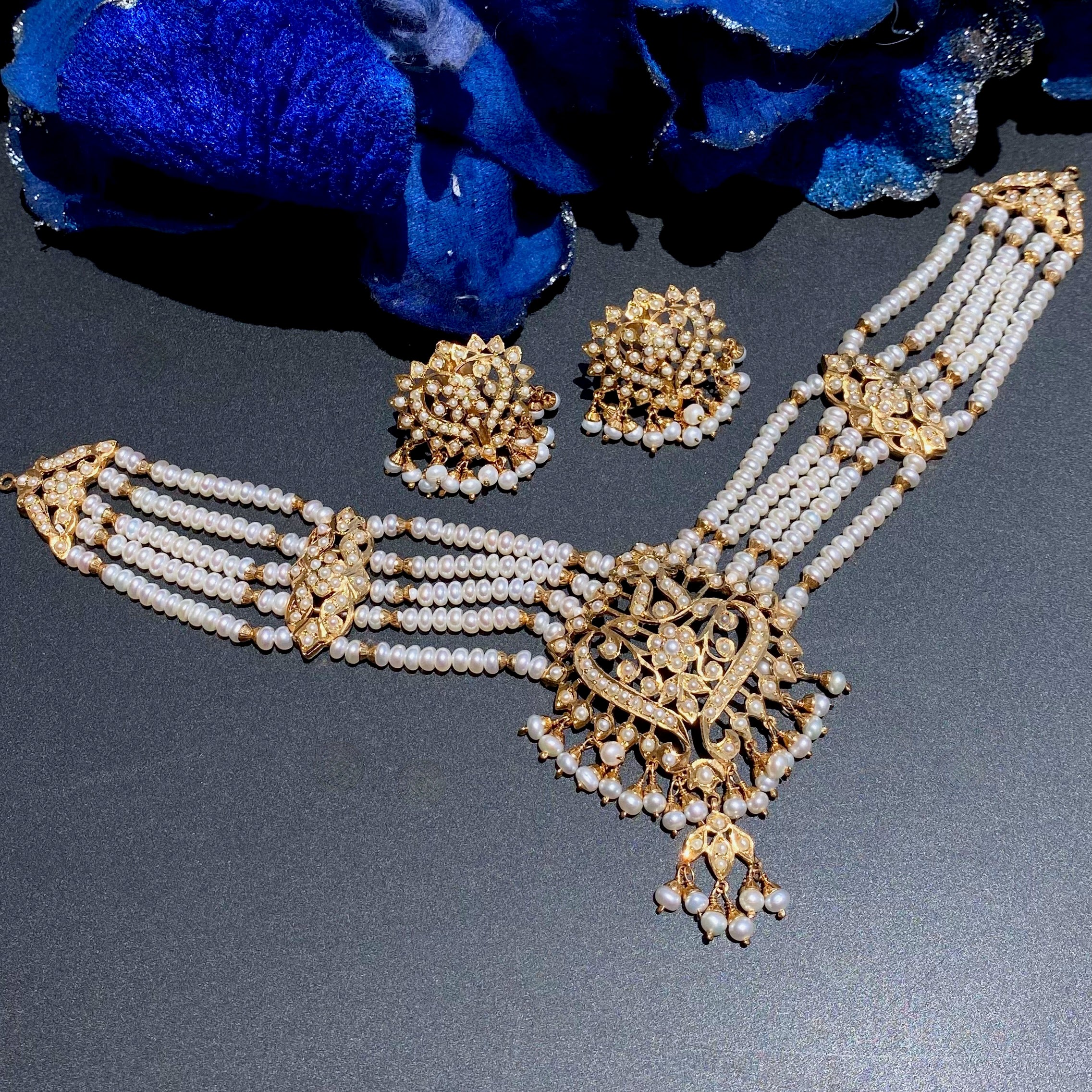 ethnic indian pearl choker set