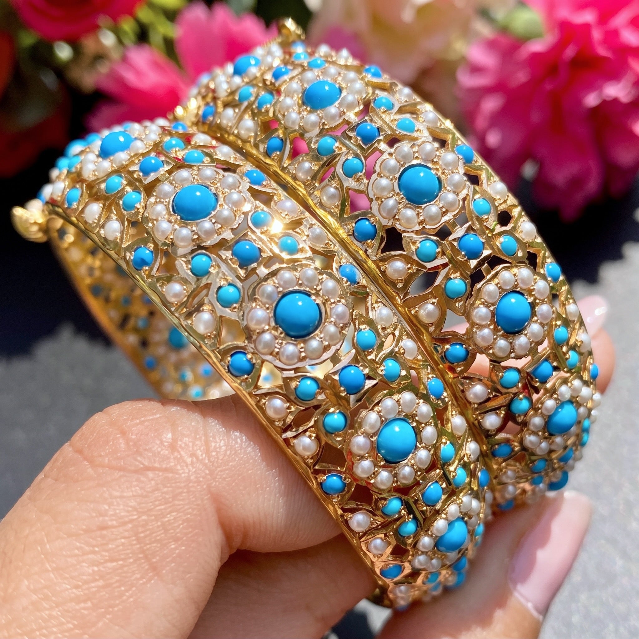 indian 22k gold bangles pair