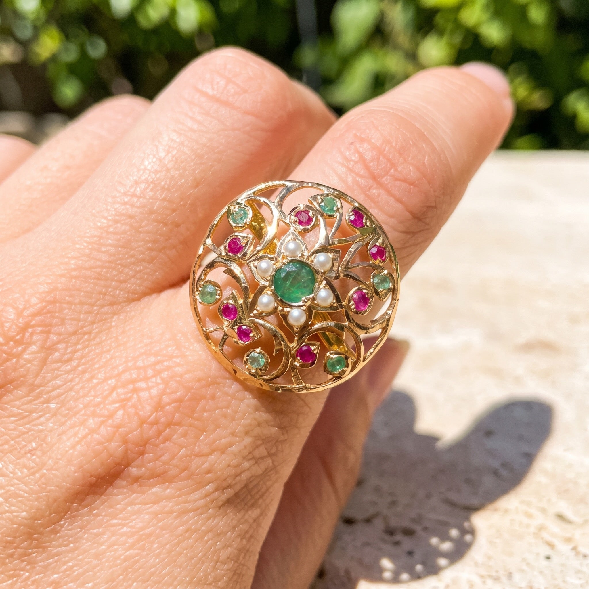 round jadau gold ring