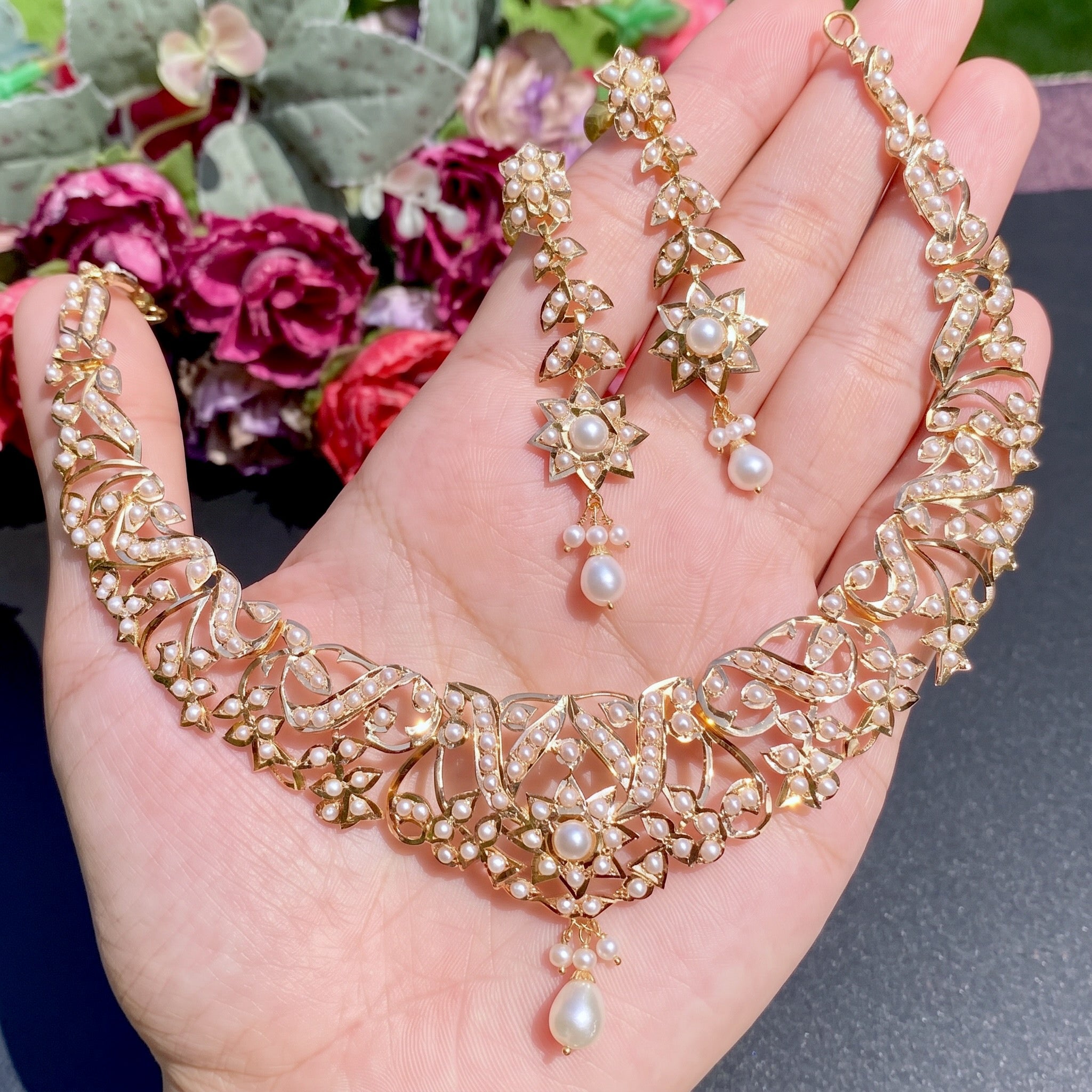 antique joroa set pearls