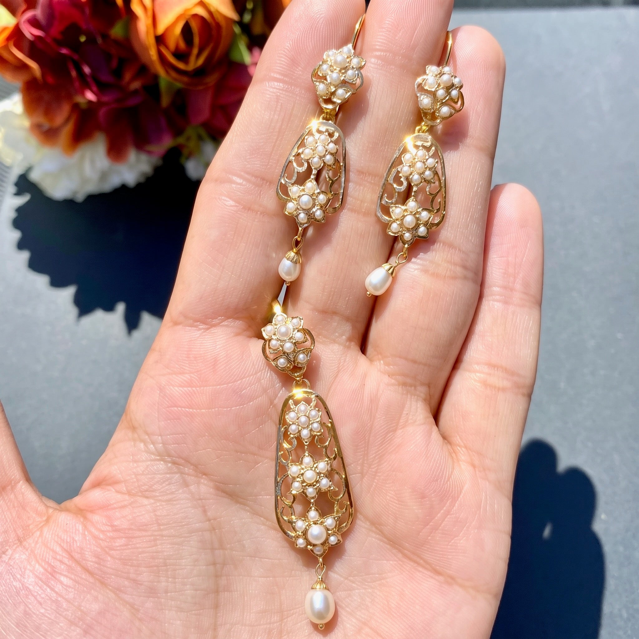 old school bengali design gold pendant set