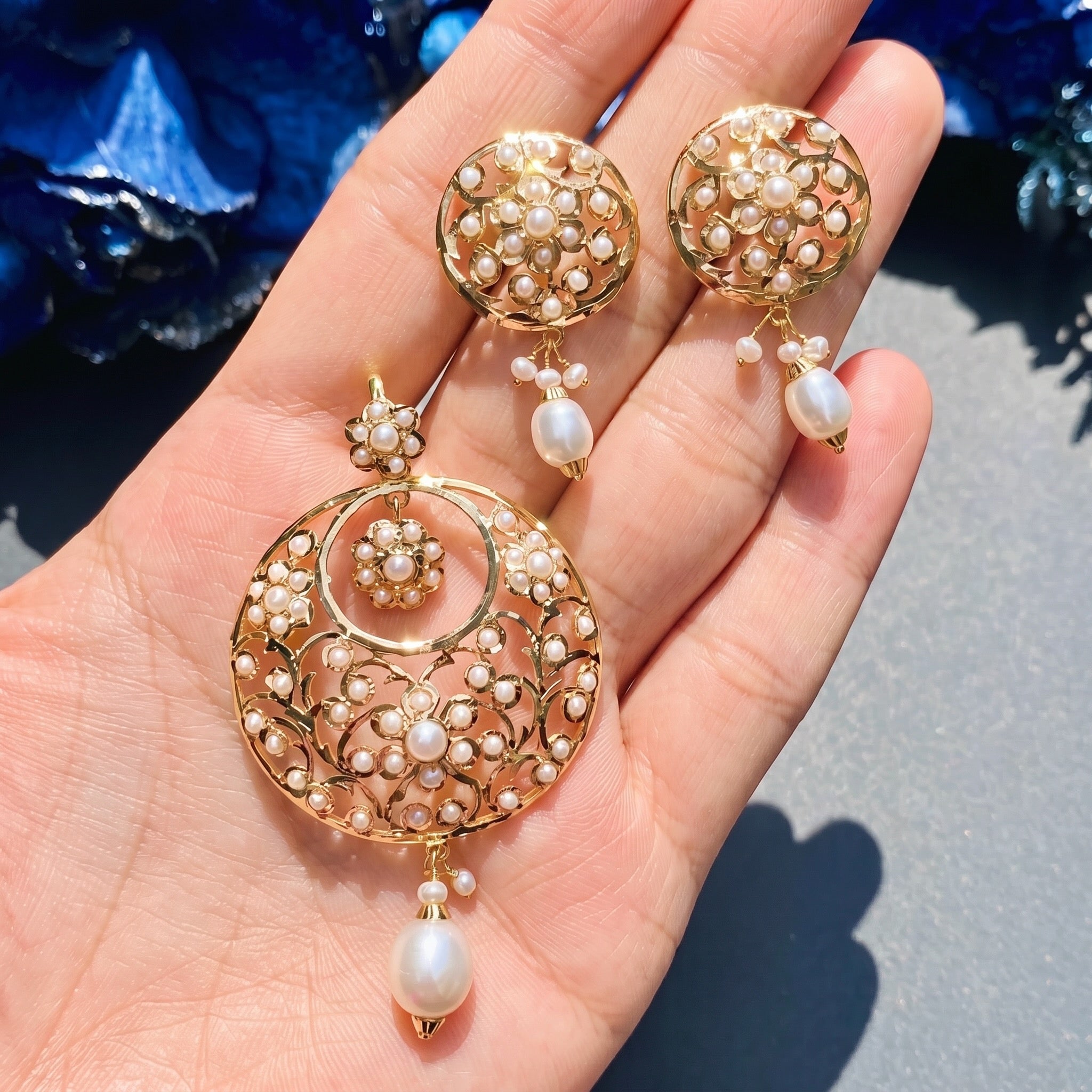 22k gold pendant set under 2 tola studded with pearls