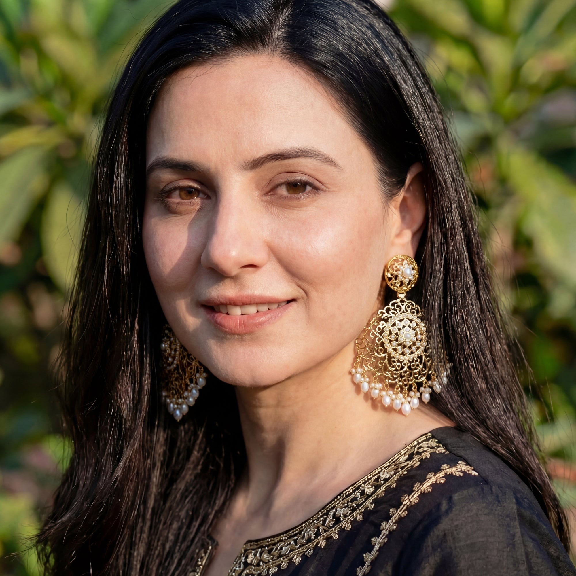 Gold Plated Oversized Pearl Drop Earrings in Silver ER 142
