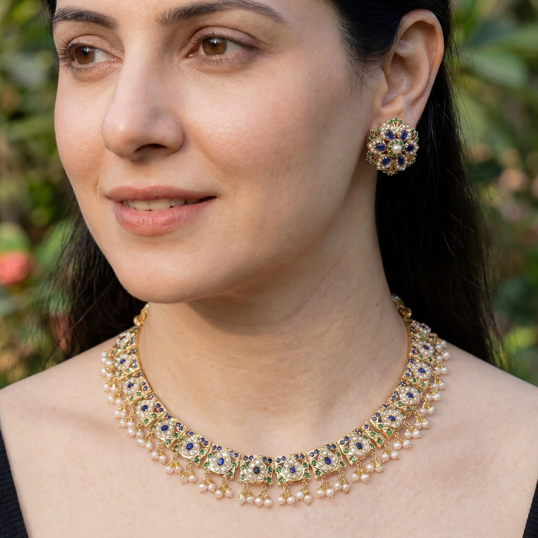 Simplistic Indian Necklace with Statement Studs | Sapphire-Emerald Combination NS 273