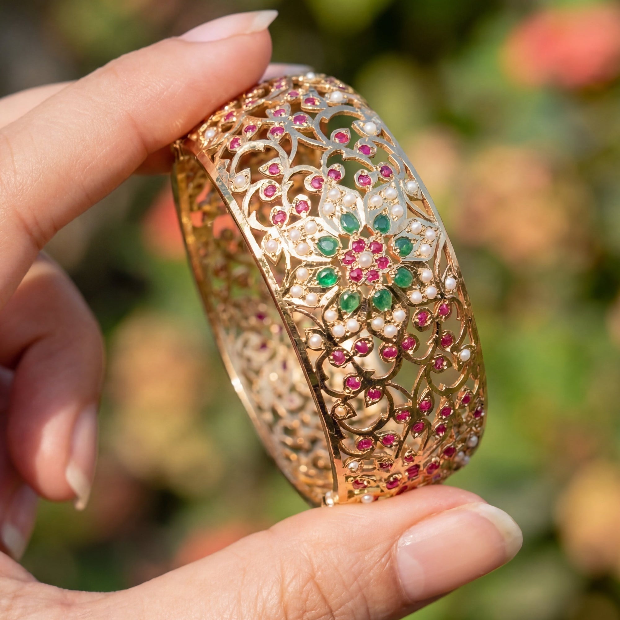 Antique Mughal era Inspired | Statement Bangles | Gold Plated BG 070