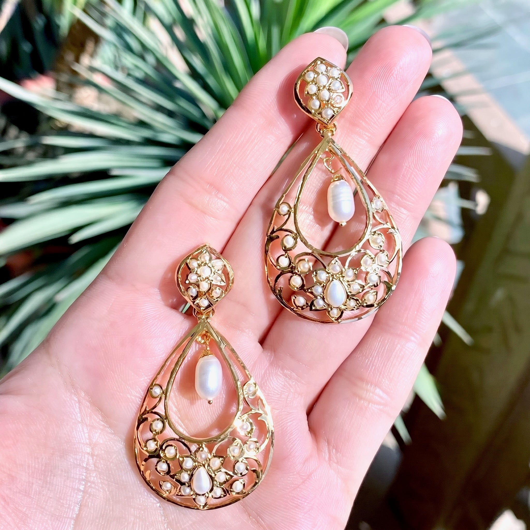 Contemporary Jadau Earrings | Delicate Light-Weight Design | Freshwater Pearls & Silver ER 354