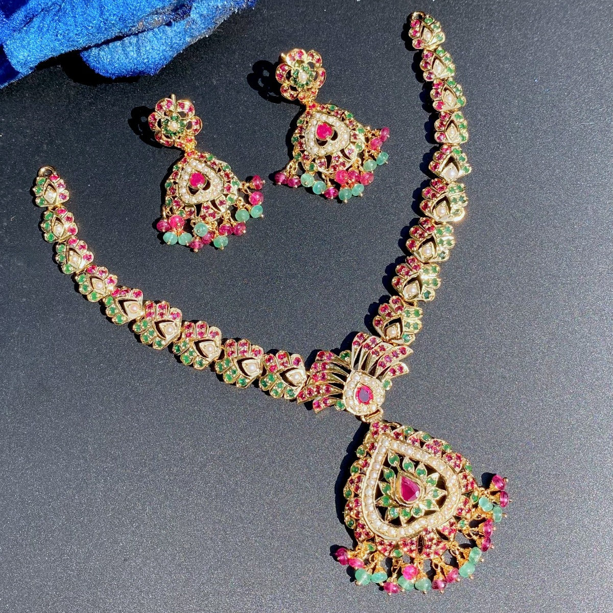 gold plated indian jadau necklace set