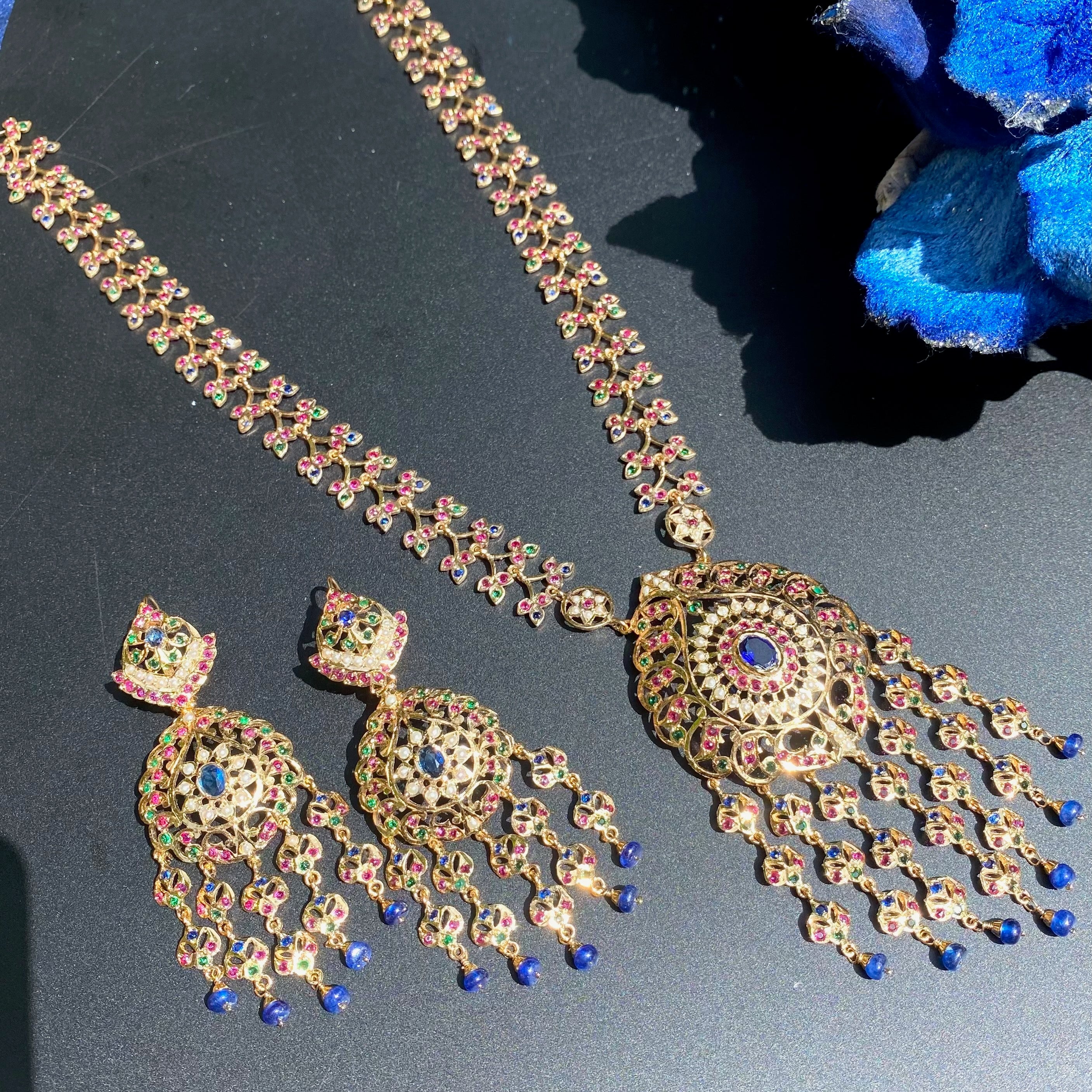 kuwaiti necklace
