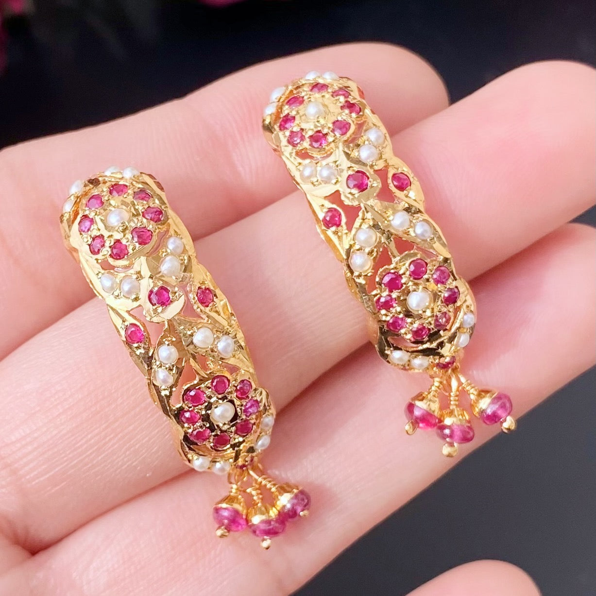 gold plated j tops earrings