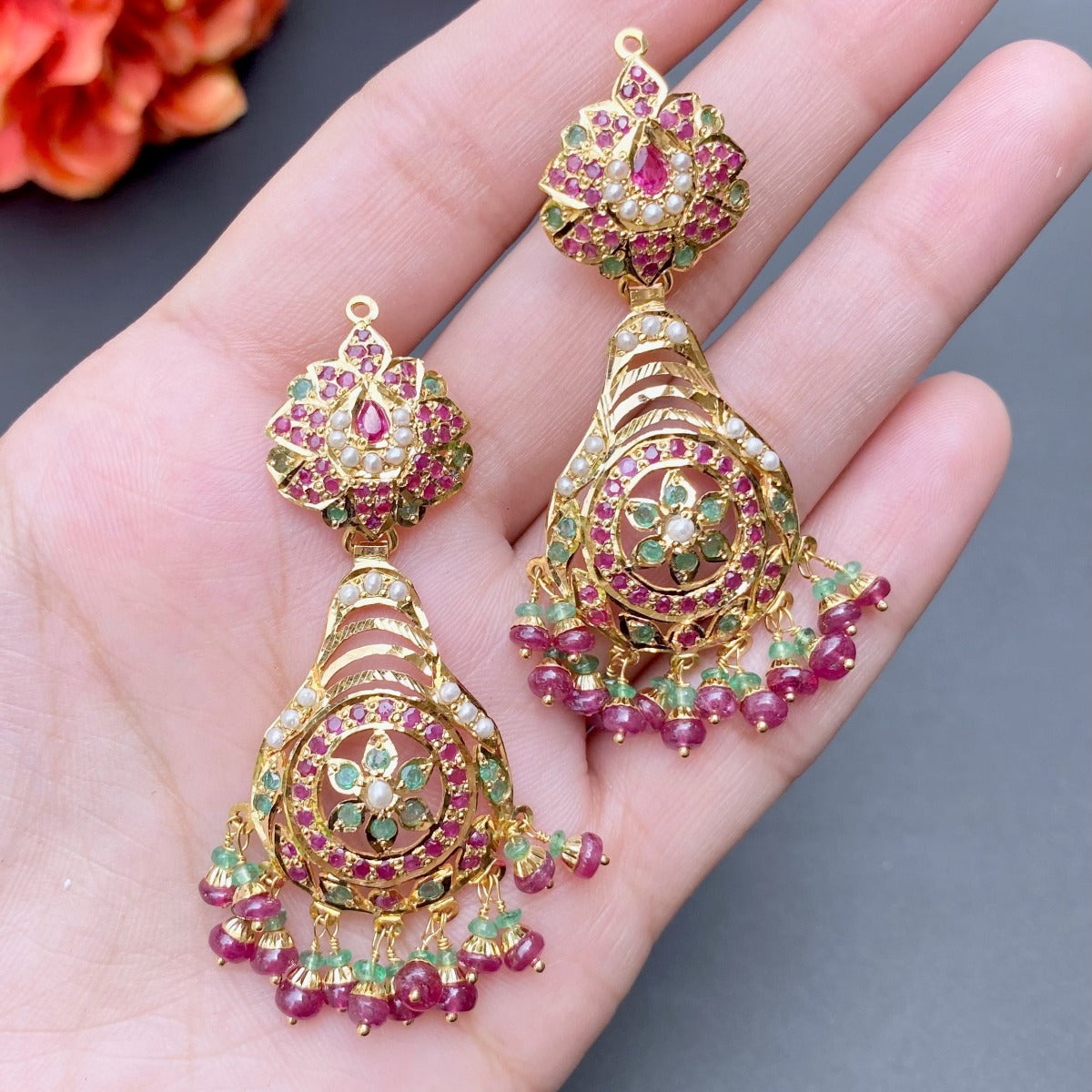 Jadau Necklace Set in 22ct Gold GNS 184