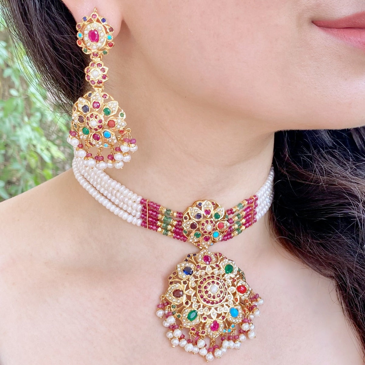 layered Navaratna choker with pearls