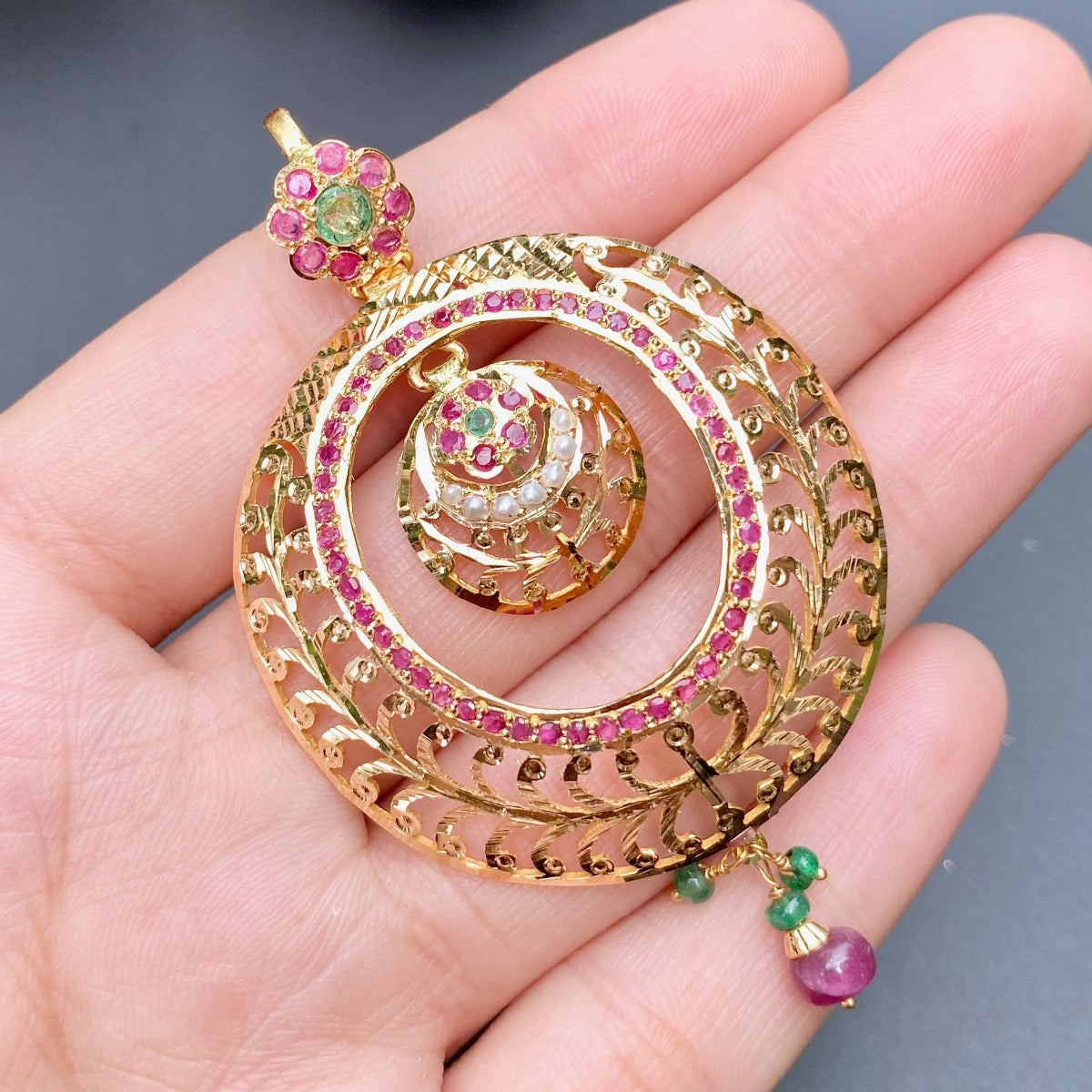 22k gold pendant tanishq