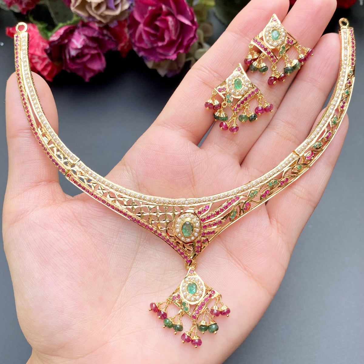 Gold Necklace Set Designs for Women under 2 lakhs