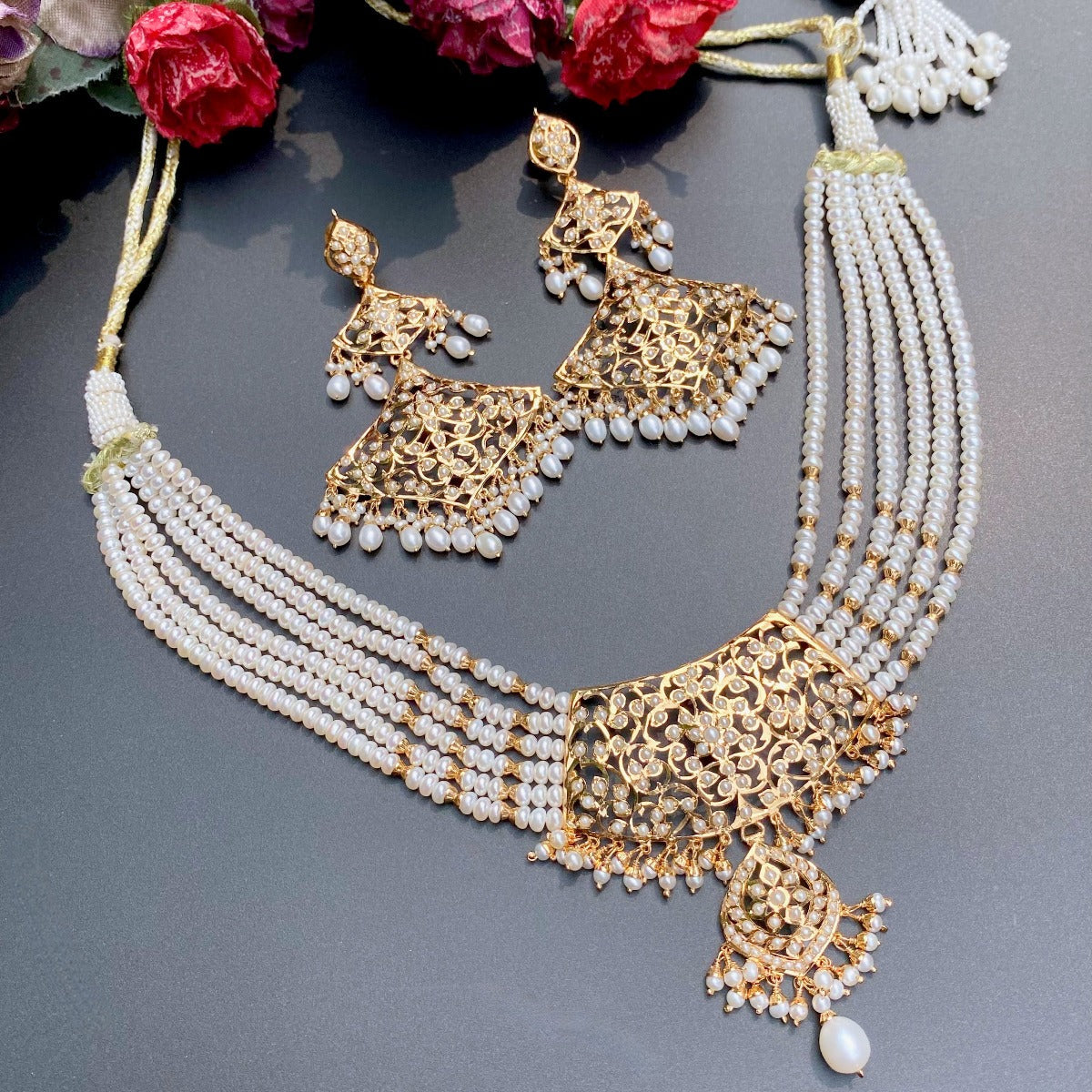 gold plated jadau set in pearls