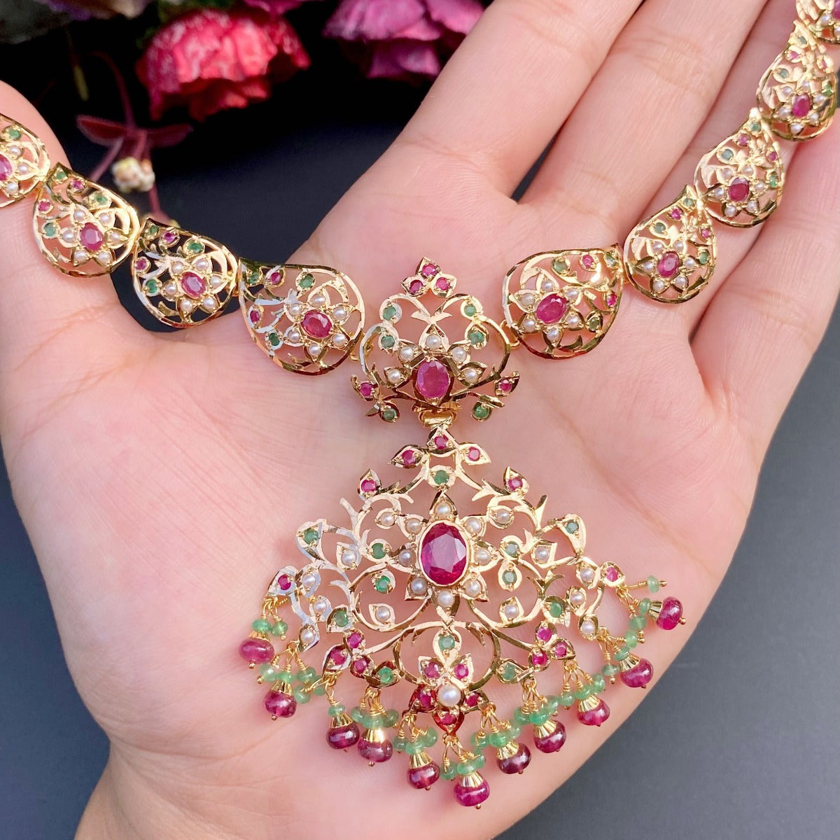 rajasthani necklace set in gold with ruby emerald