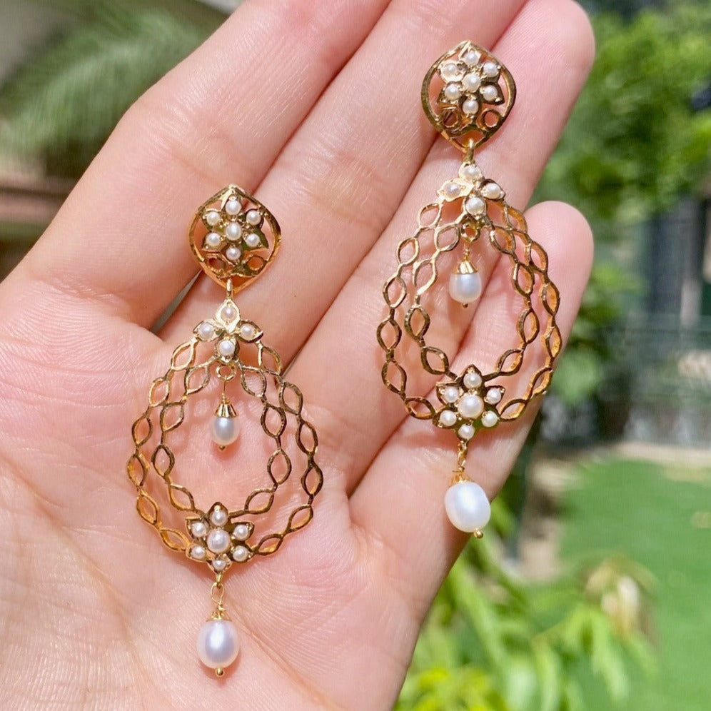 Elegant Pearl Drop Earrings in 22ct Gold GER 067