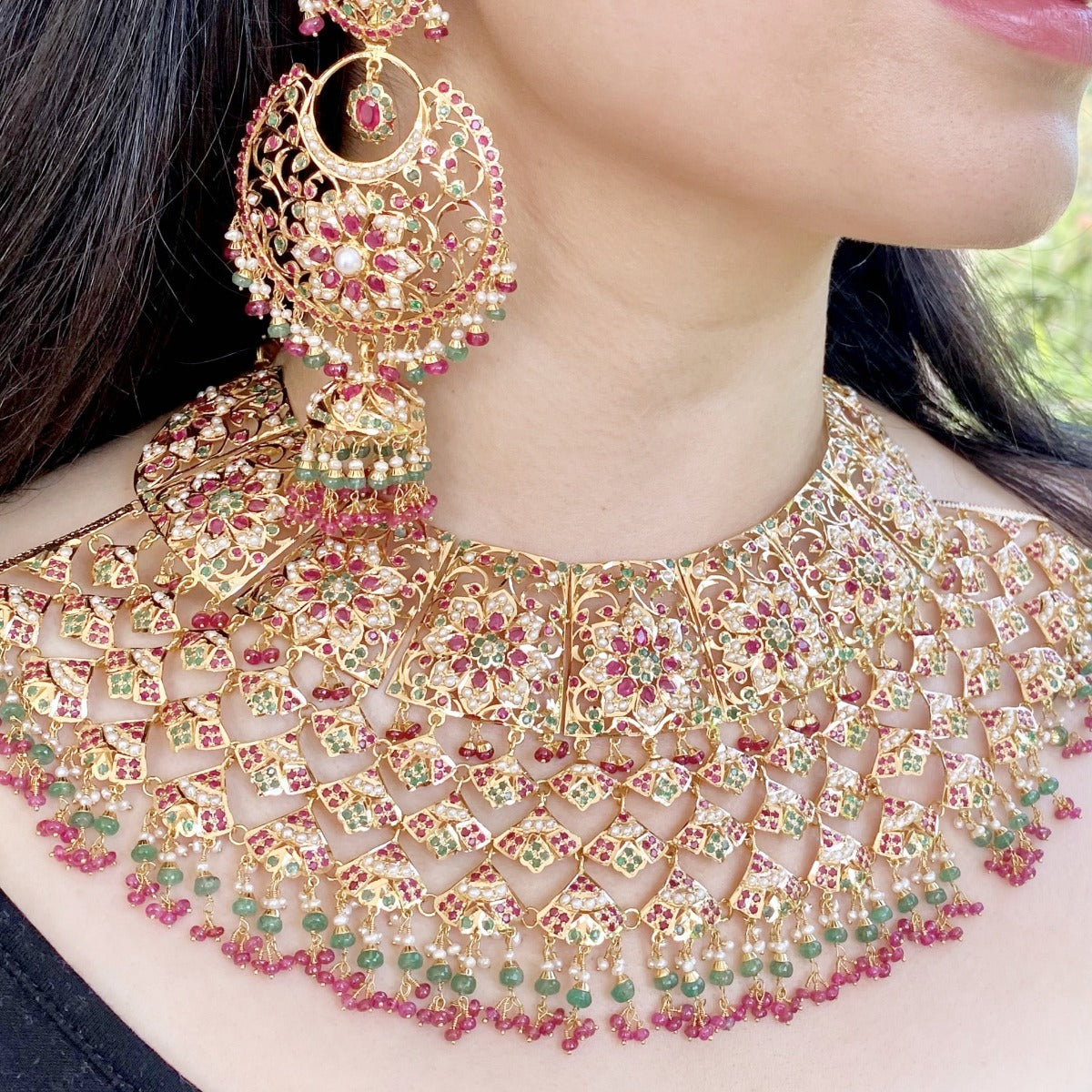 22k gold bridal wear Hyderabadi jewellery