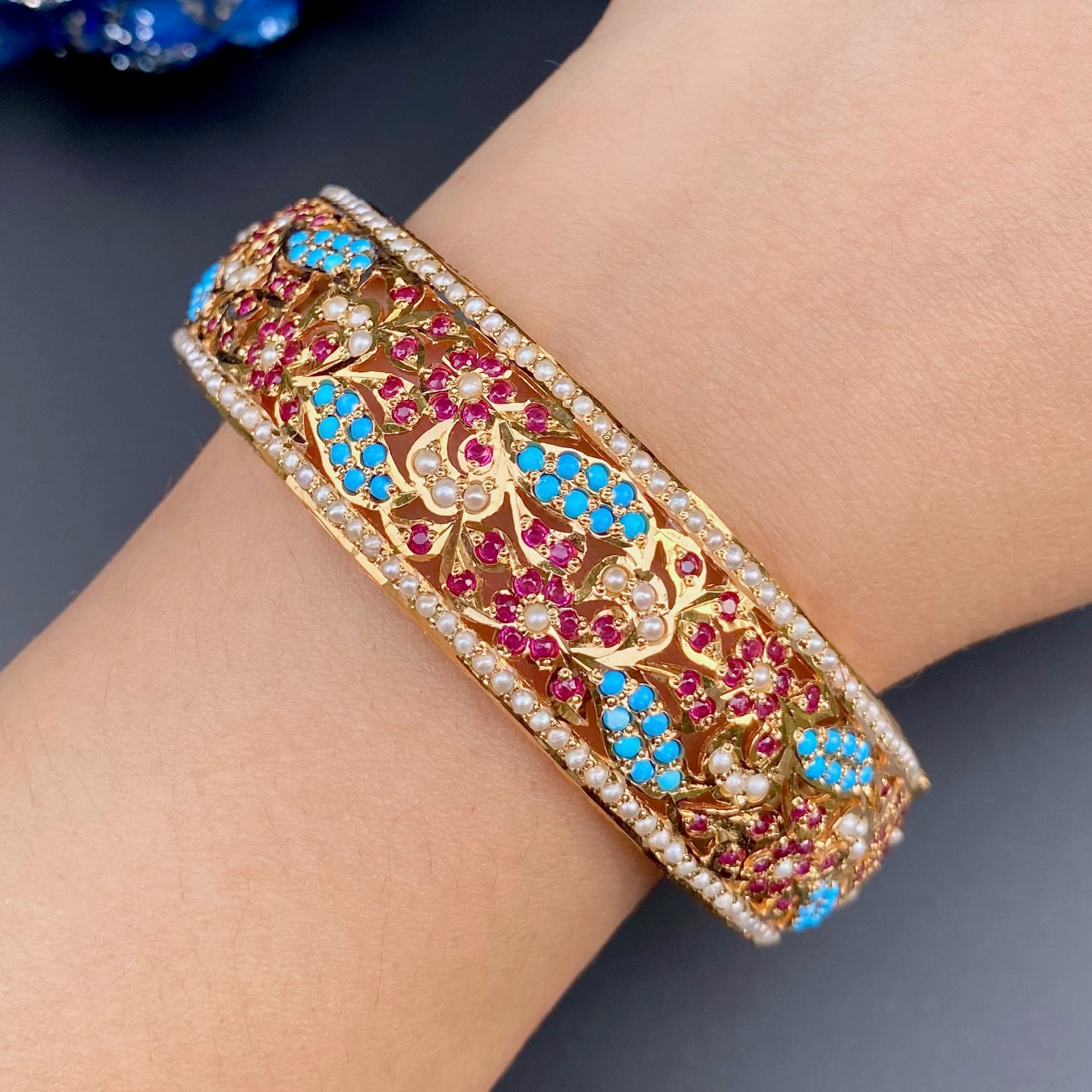 buy gold jadau plated bangles in delhi