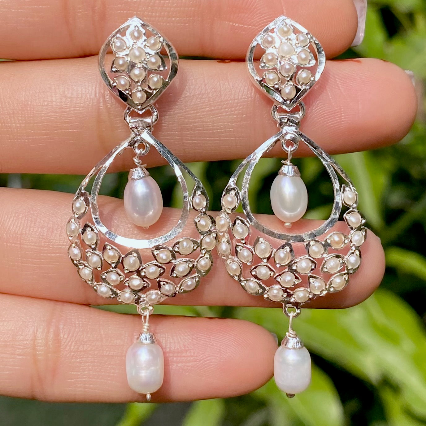 dainty silver earrings with pearls