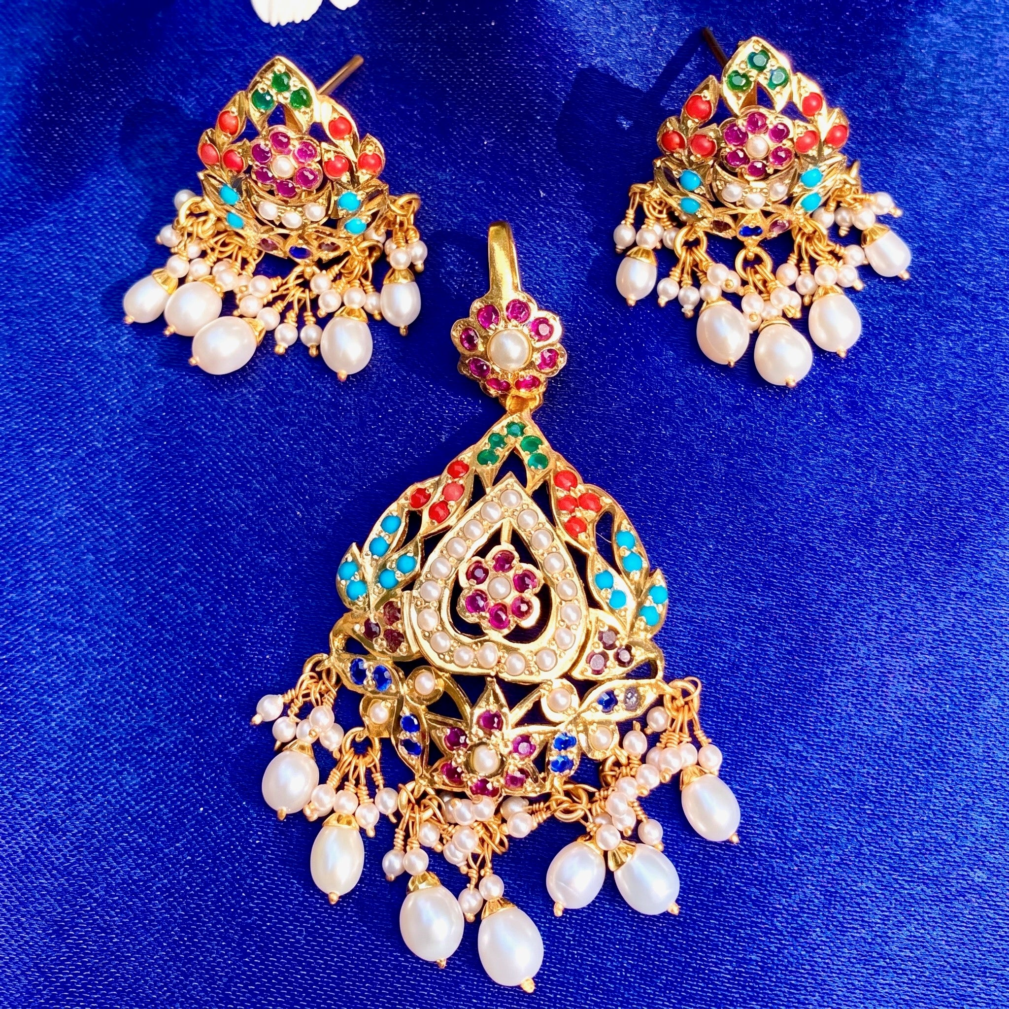 Navaratna pendant set gold plated