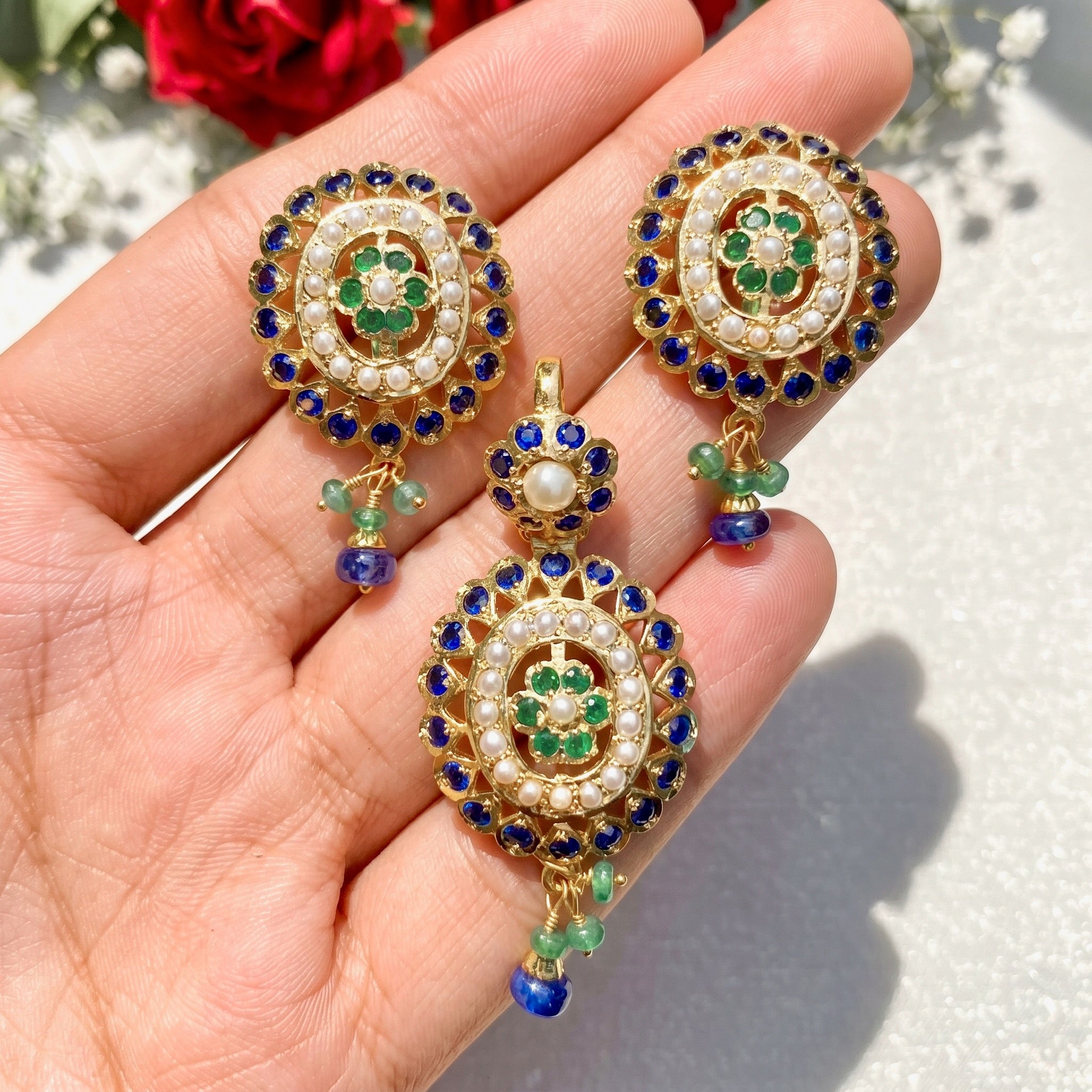 gold pendant set under 10000
