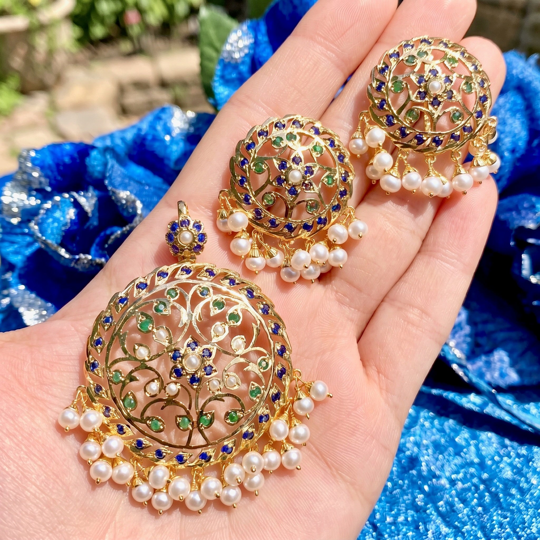 gold plated jadau pendant set