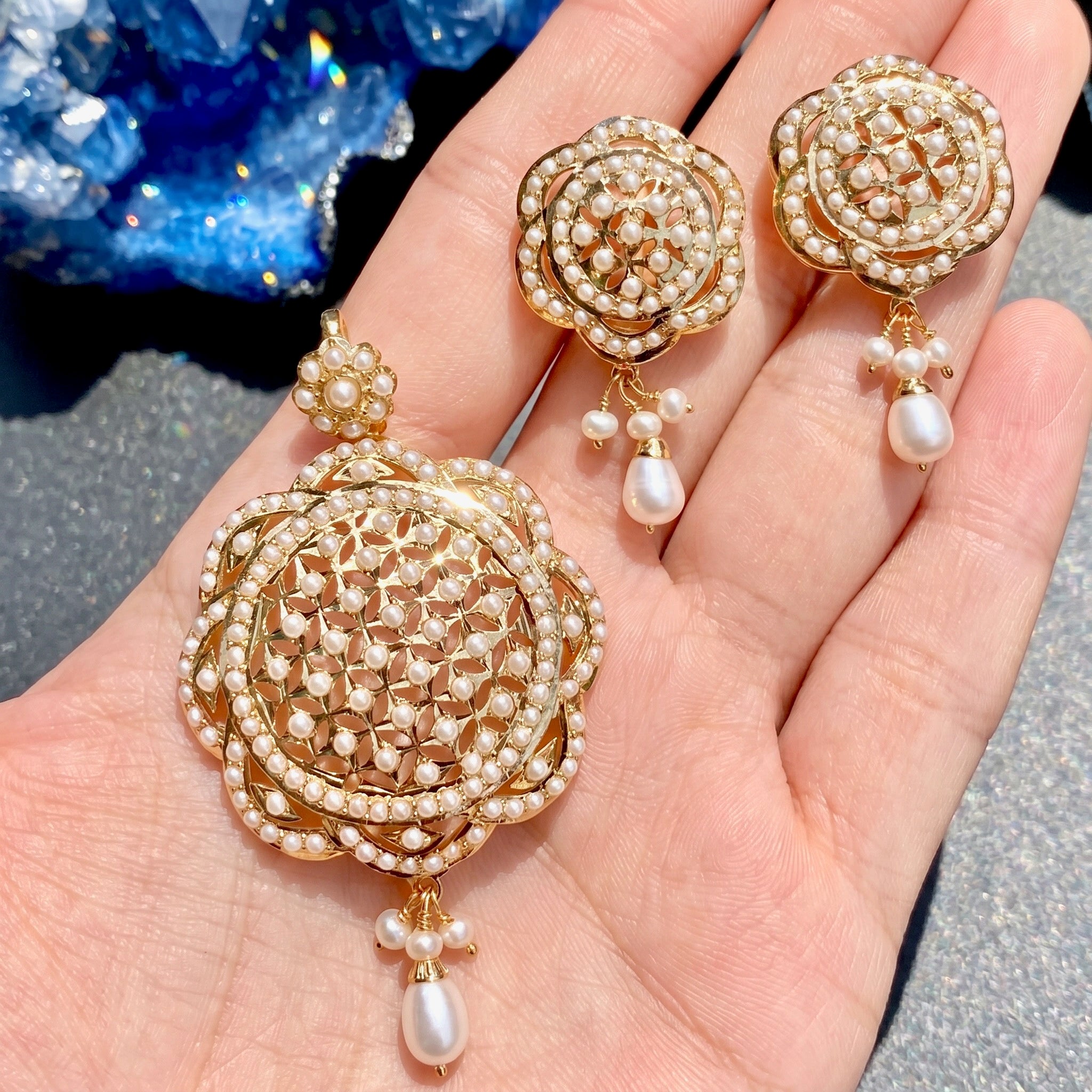 pearl pendant and tops