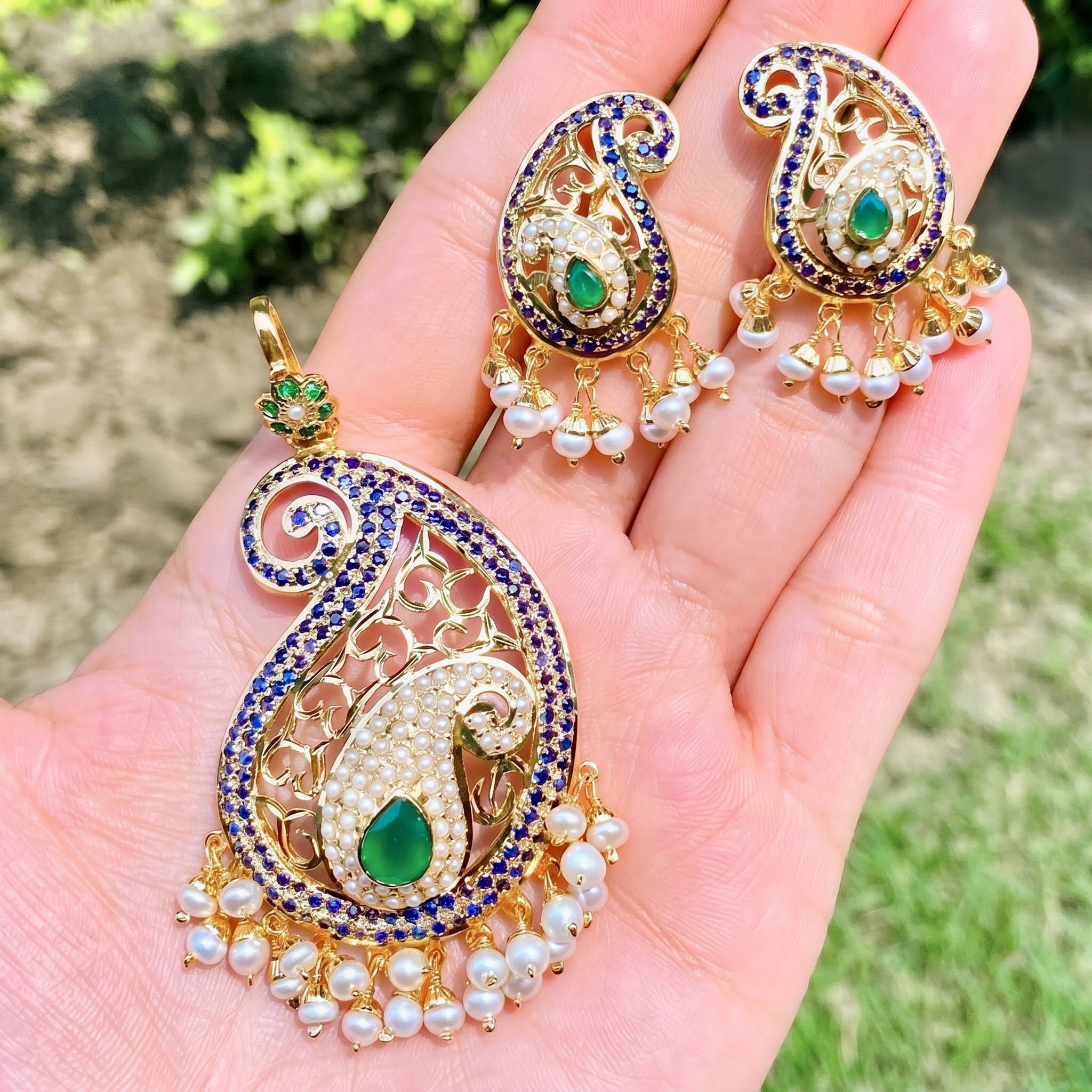 paisley jadau pendant set gold plated