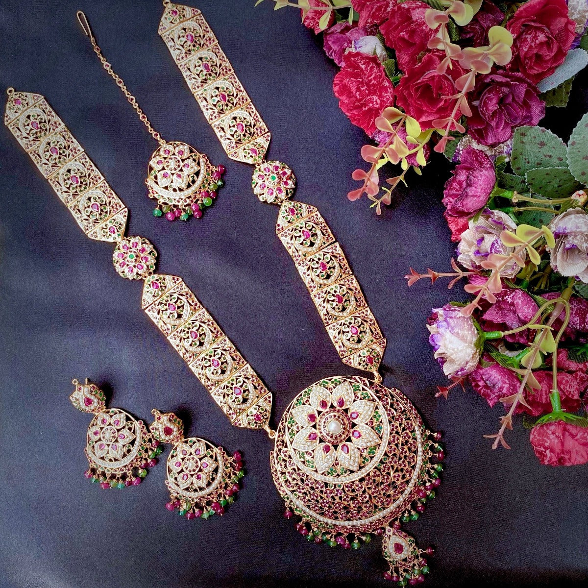 fashion indian rani haar for bride