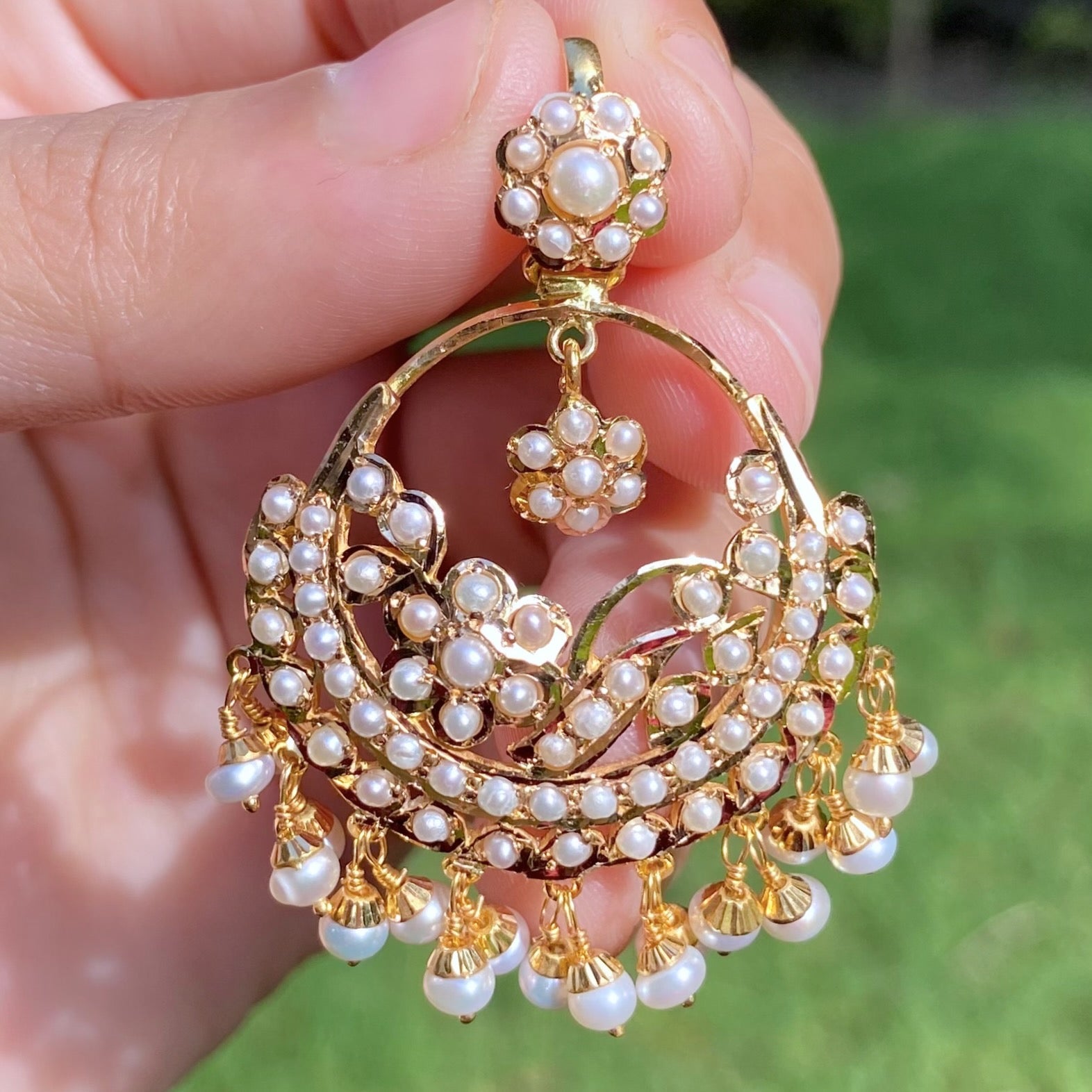 tanishq chandbali shaped pearl pendant in 22k gold