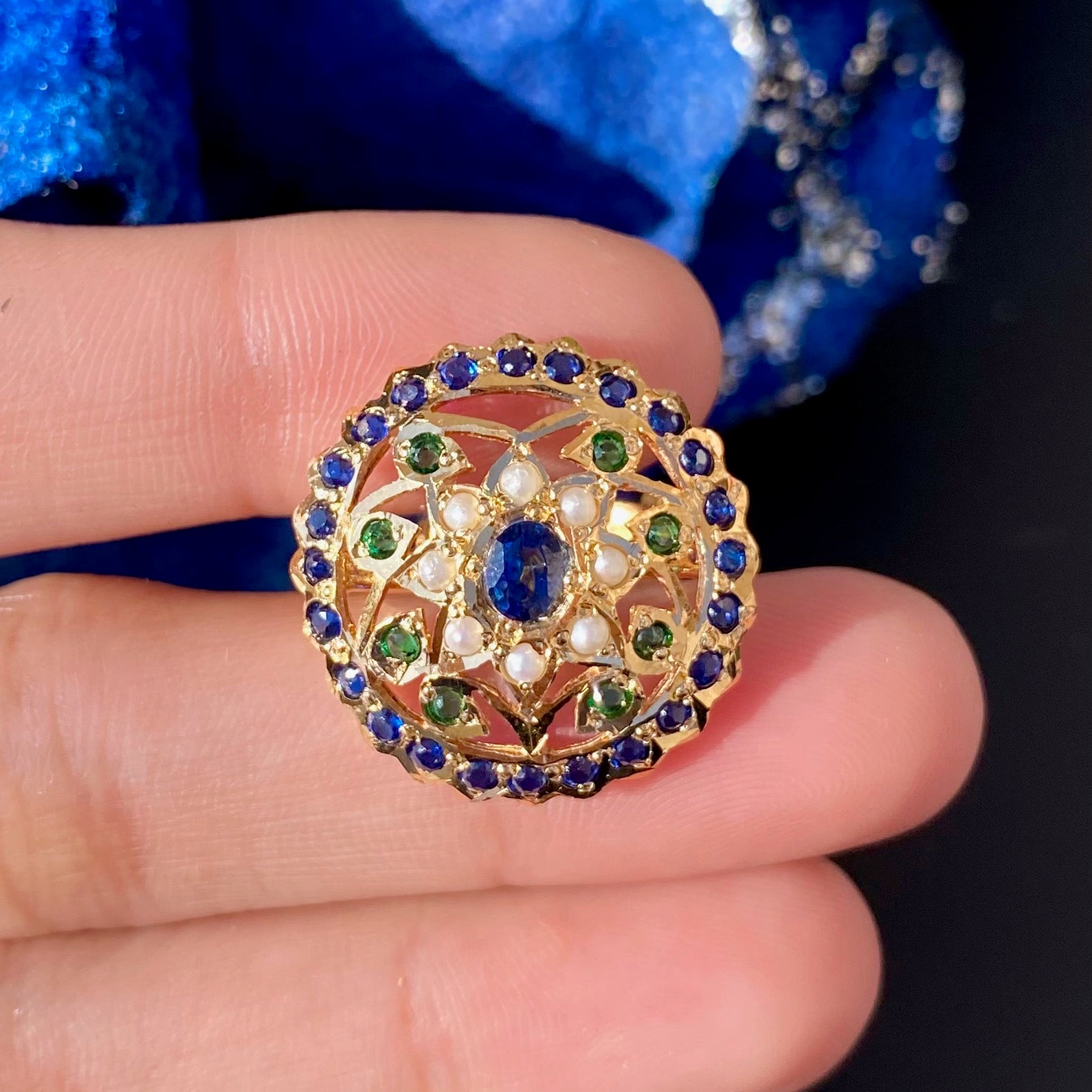 Round Dainty Jadau Ring | Emerald Sapphire Ring | LR 059