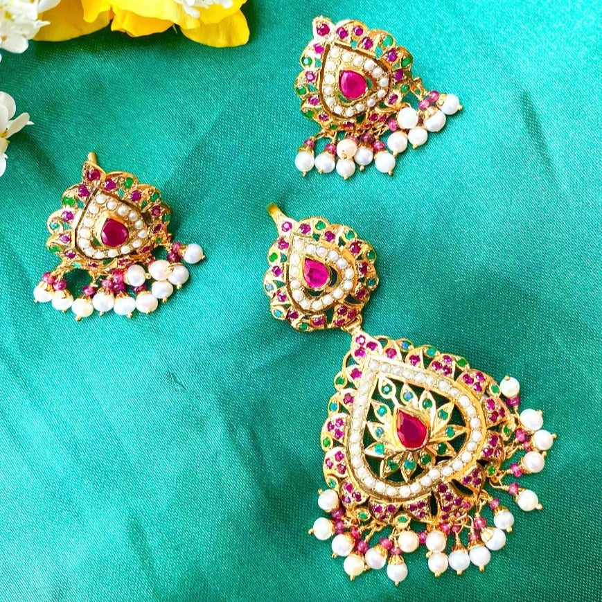 hyderabadi pendant set