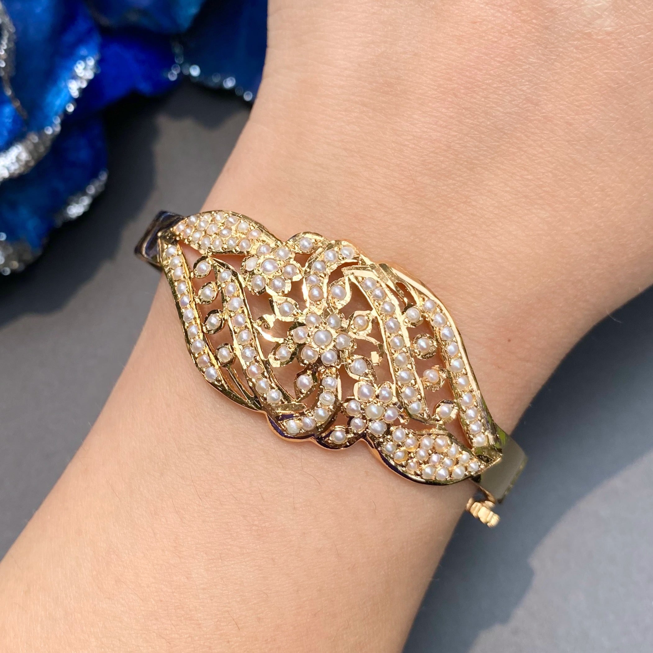 sleek pearl bracelet for women