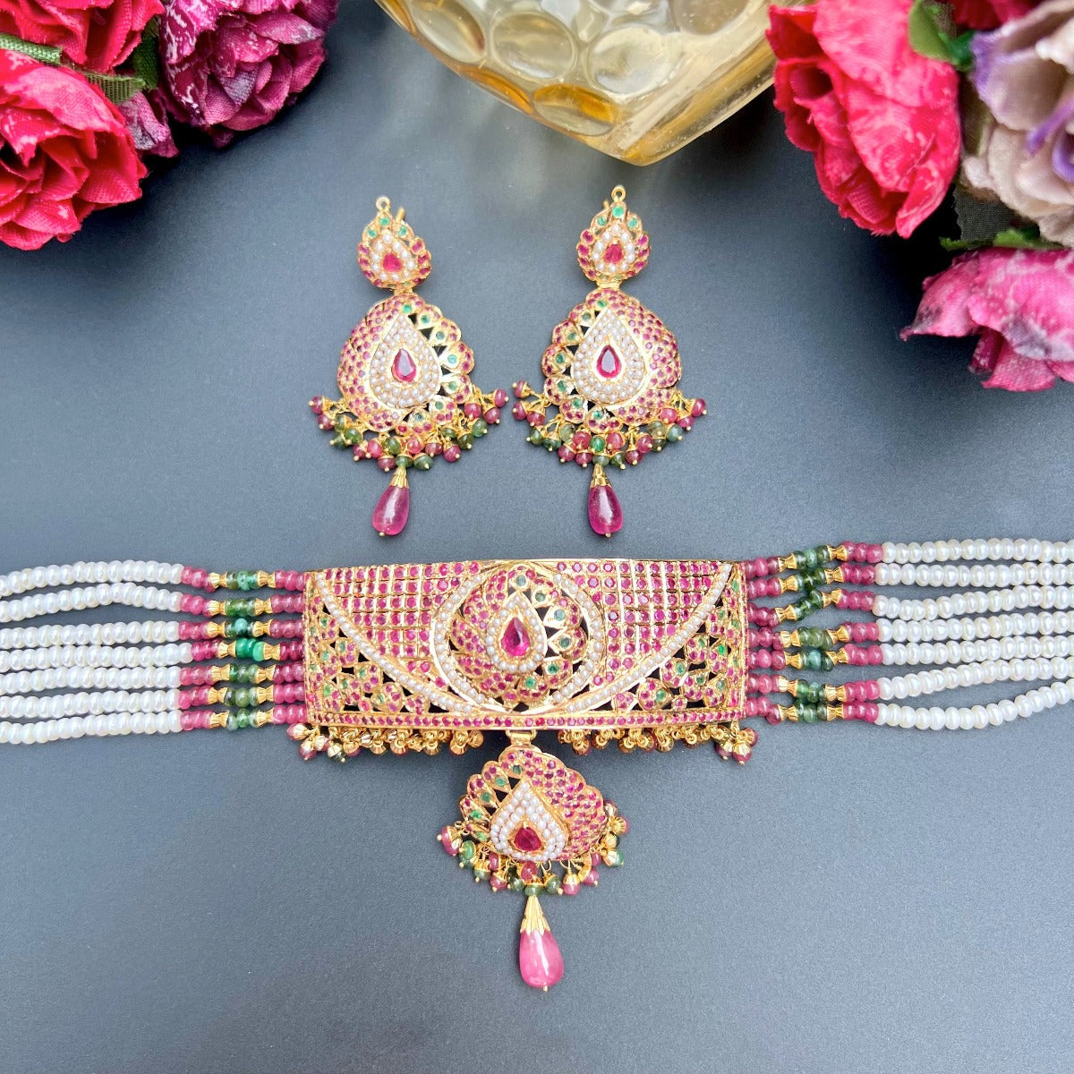 aad style choker set in gold for indian wedding