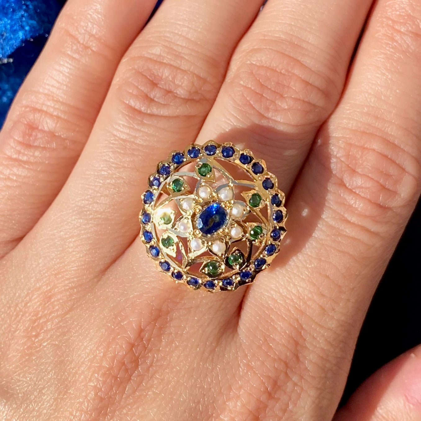 Round Dainty Jadau Ring | Emerald Sapphire Ring | LR 059