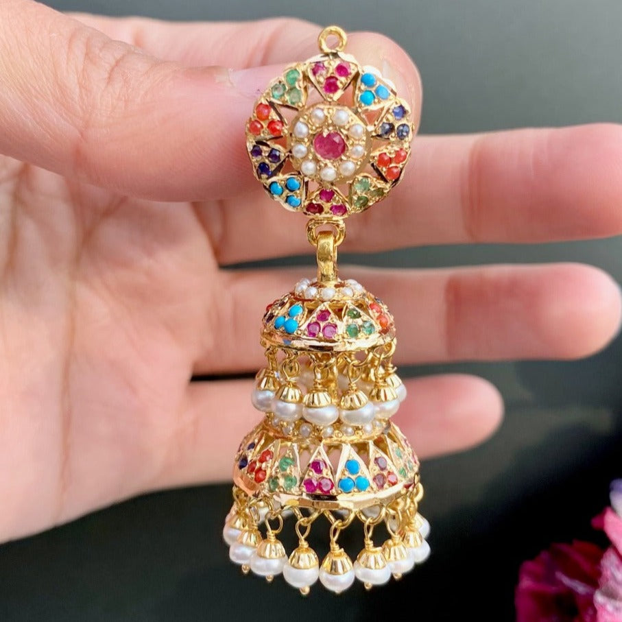 tanishq latest gold jhumka designs