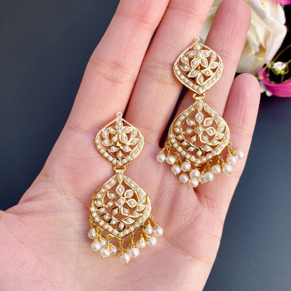 tanishq pearl earrings