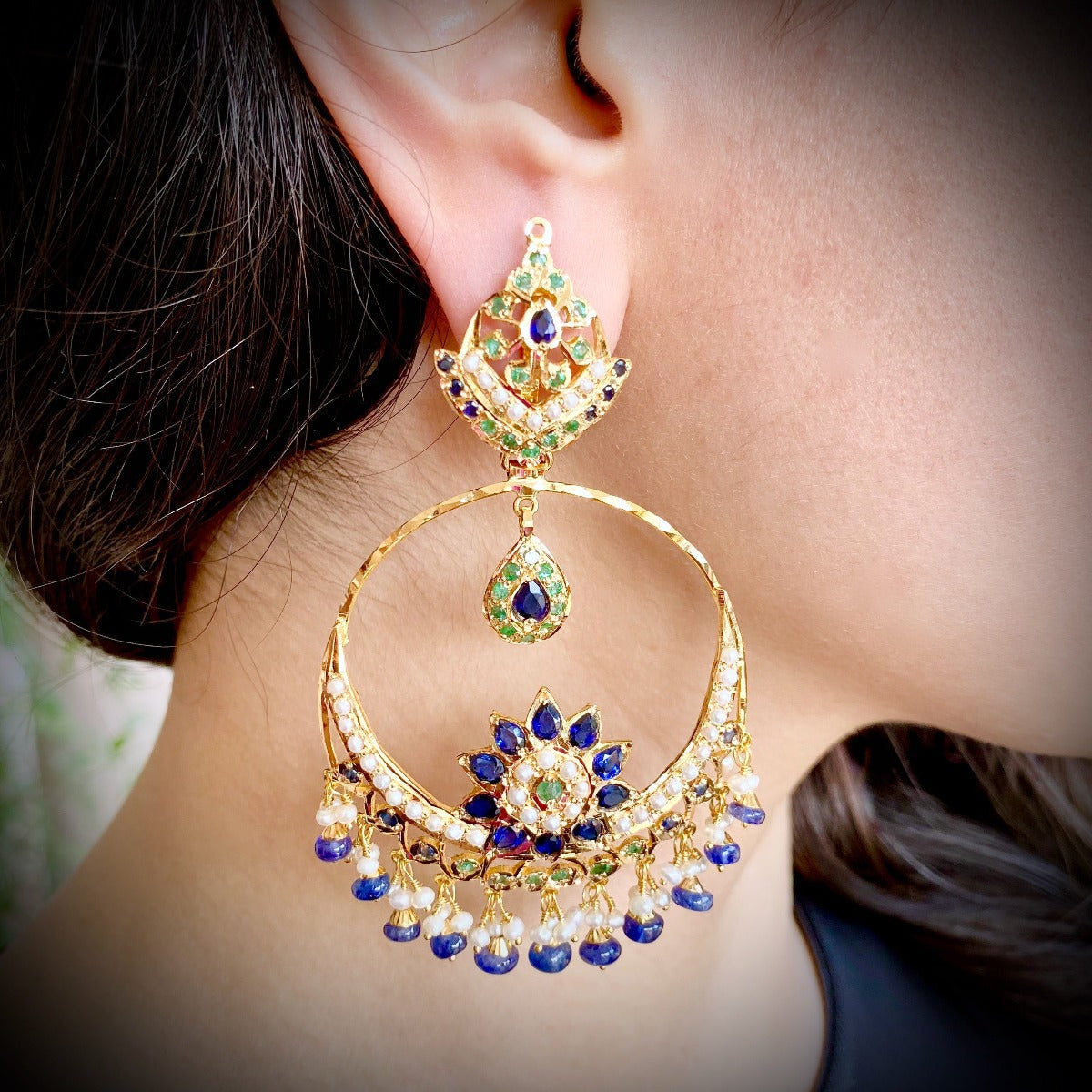 tyaani chandbali earrings